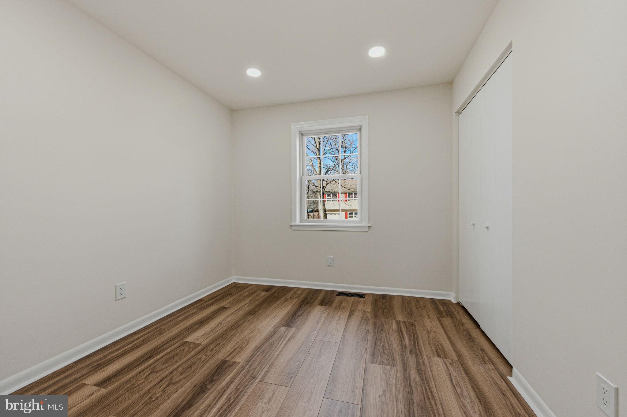 FOX WOODS - Residential