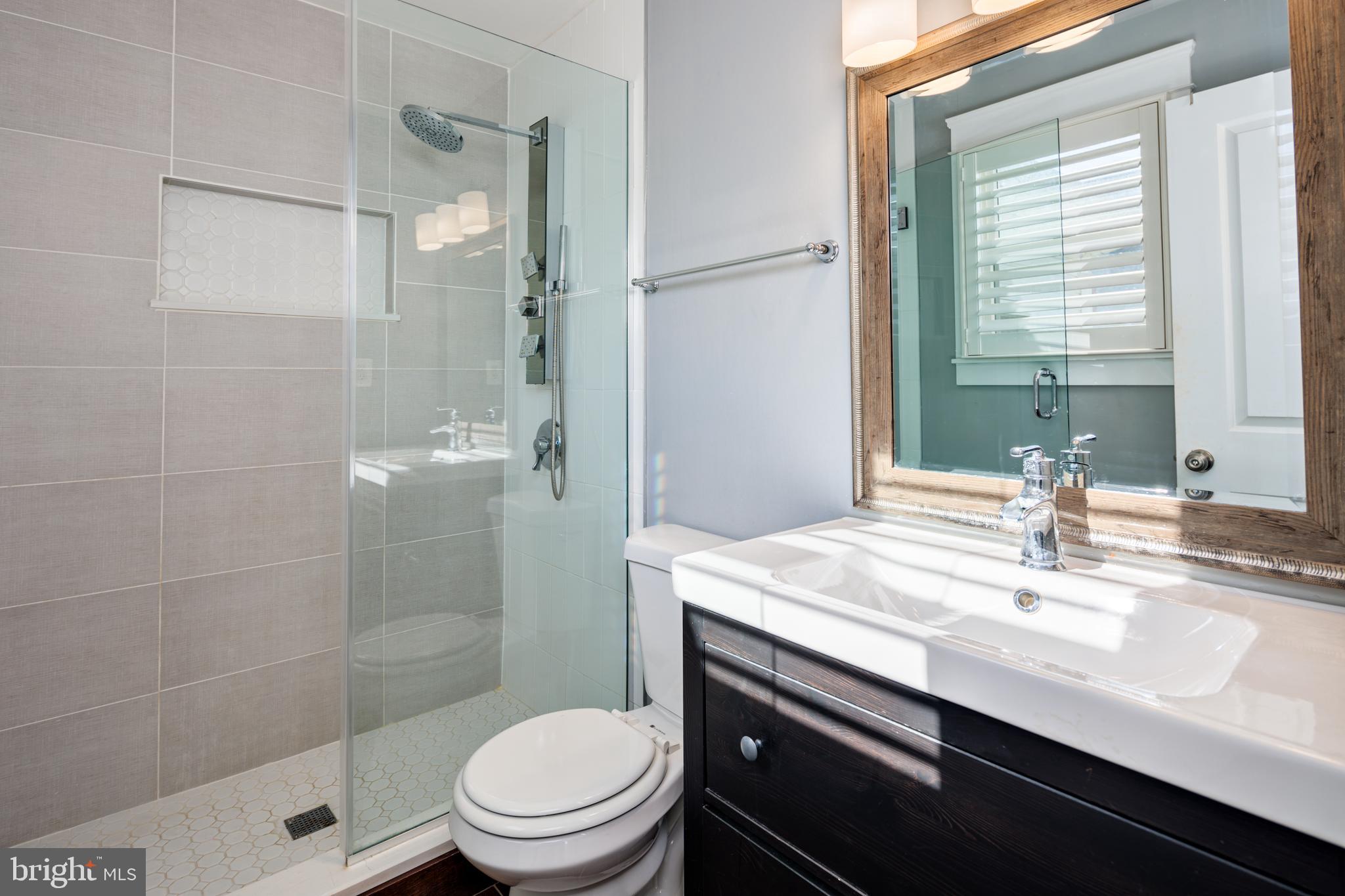 SWAN POINT - Residential