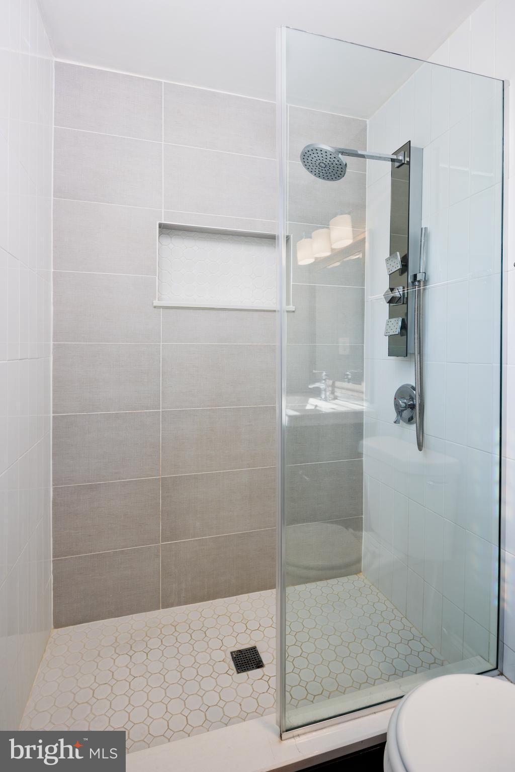 SWAN POINT - Residential