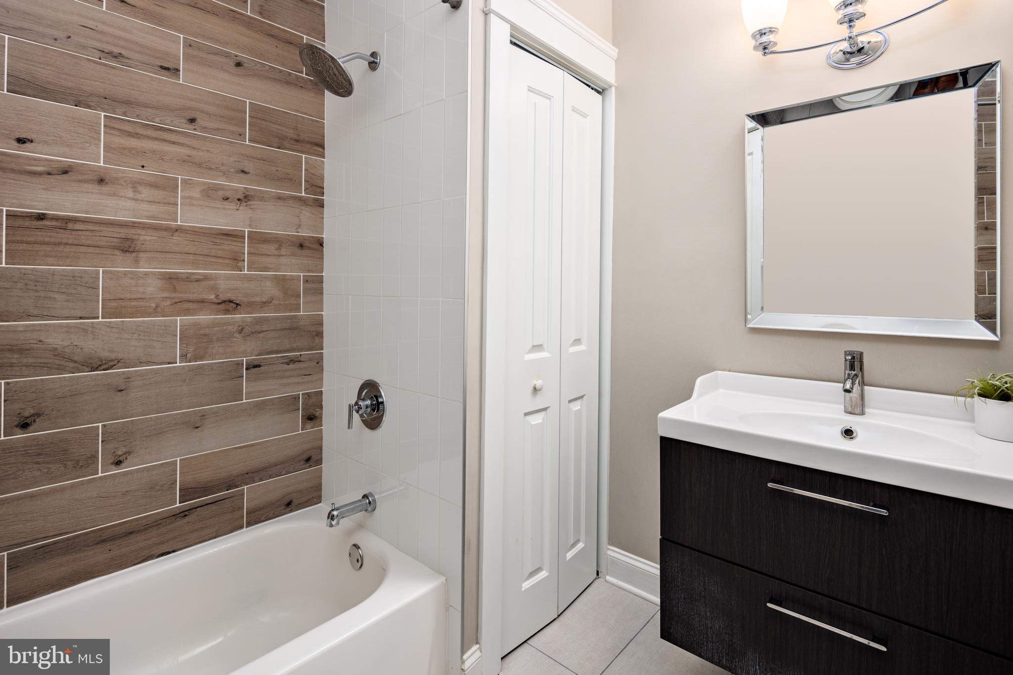 SWAN POINT - Residential