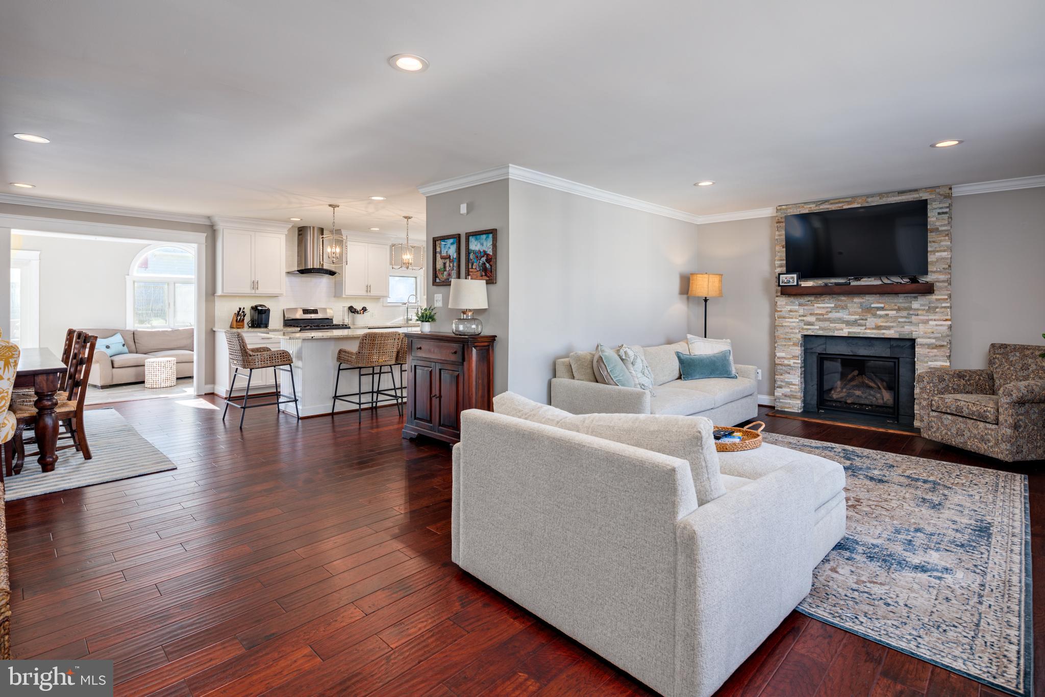 SWAN POINT - Residential