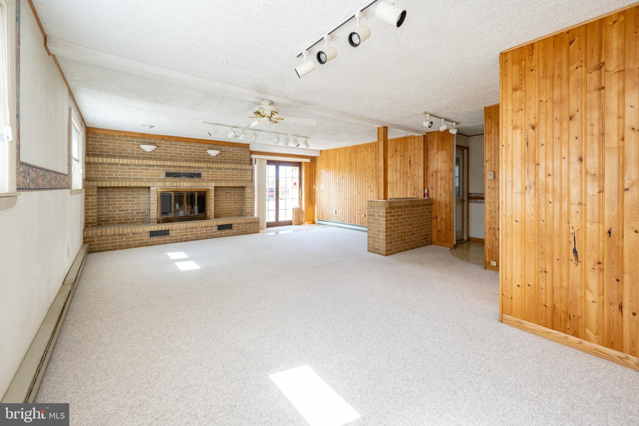 OAKLAND - Residential