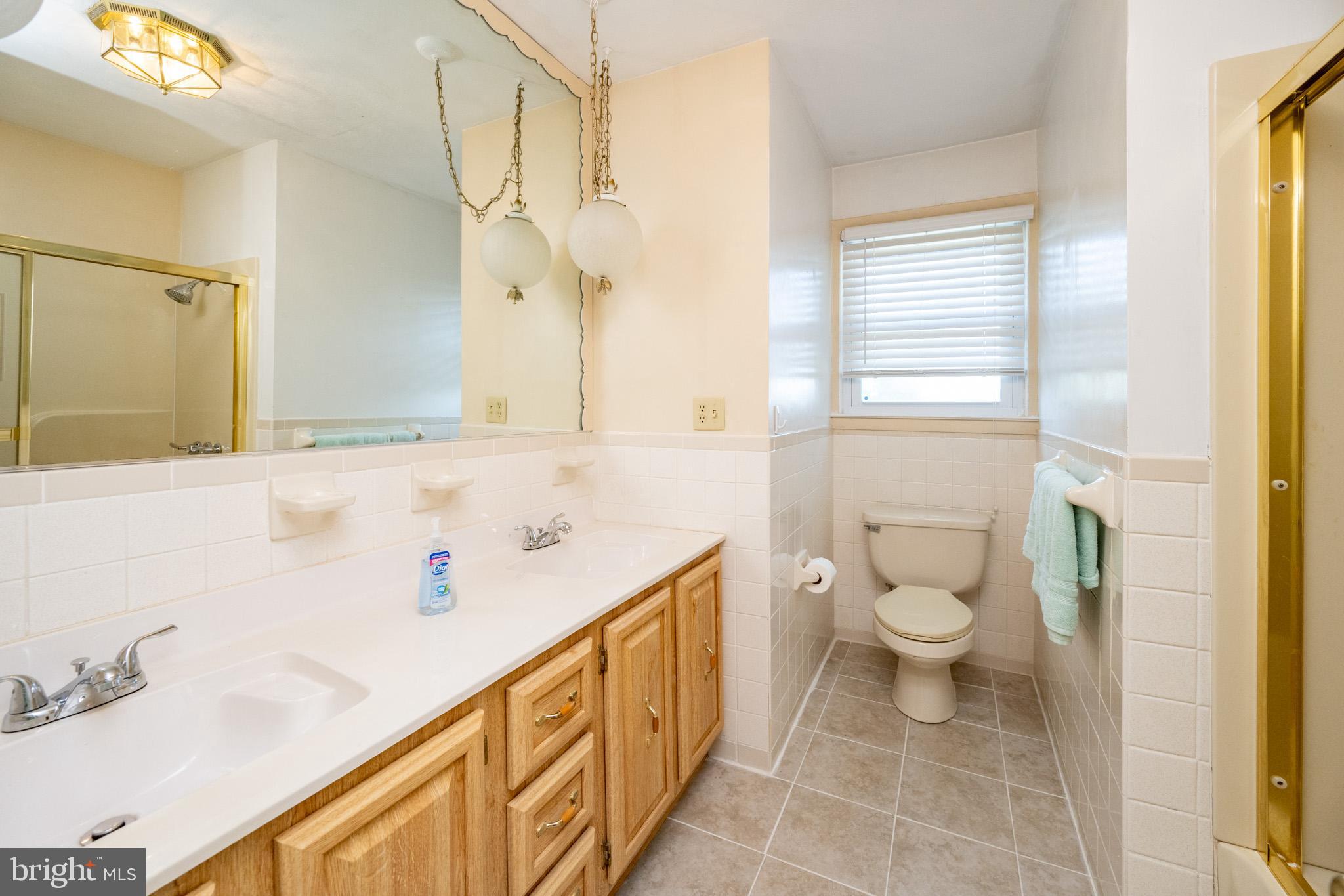 OAKLAND - Residential