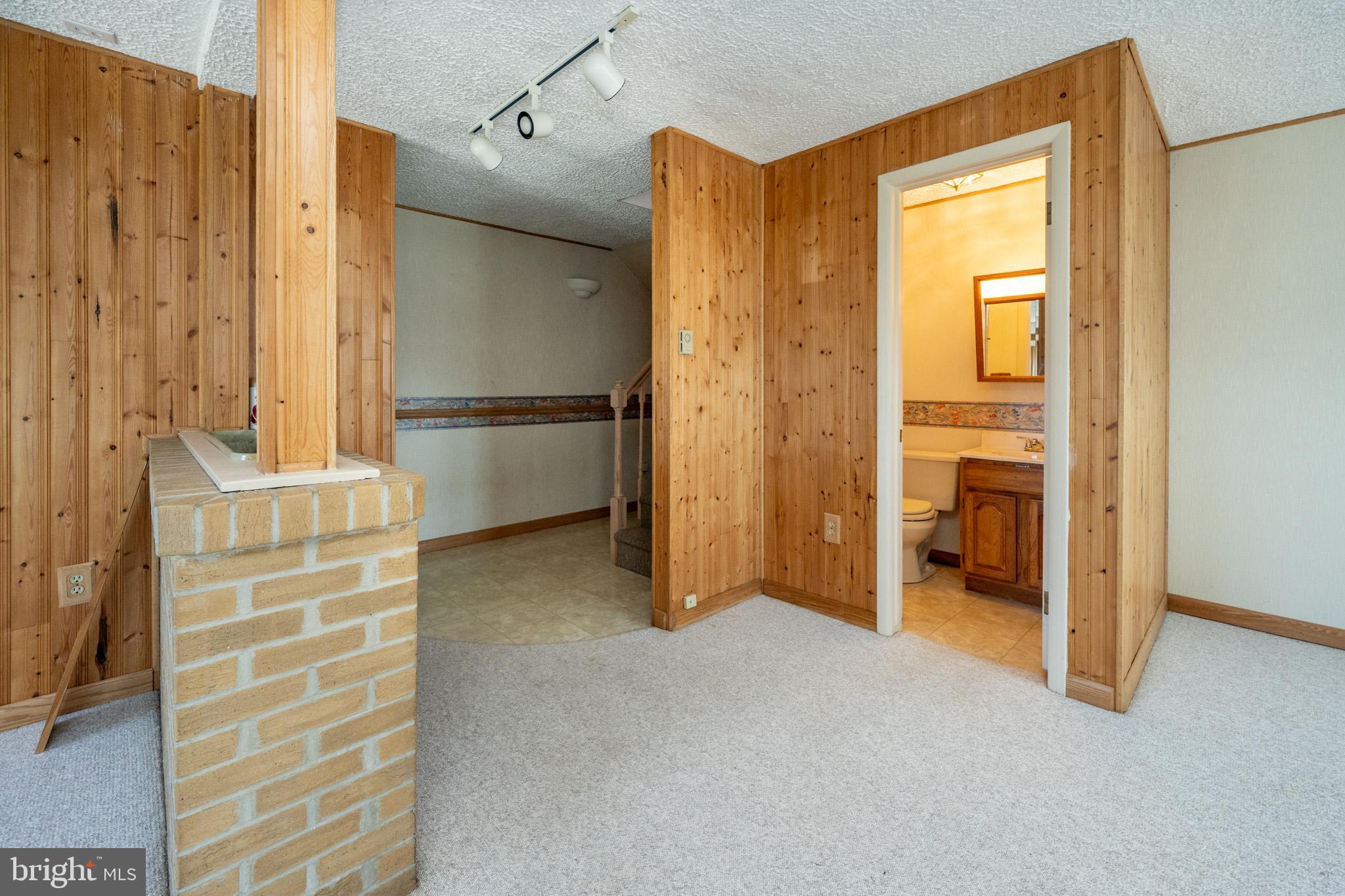 OAKLAND - Residential