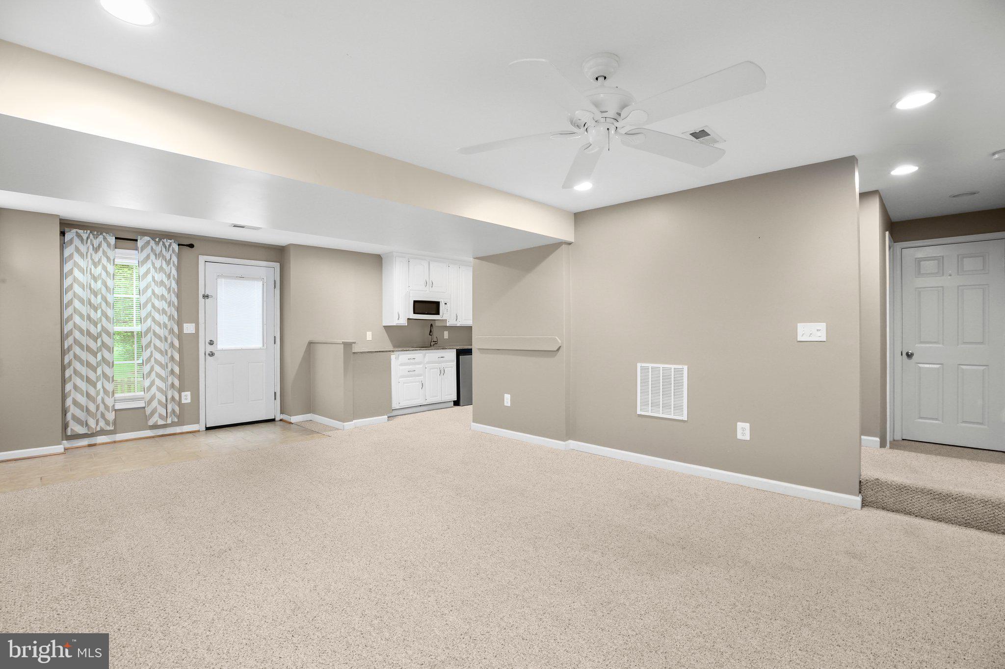 SHELTONS RUN - Residential