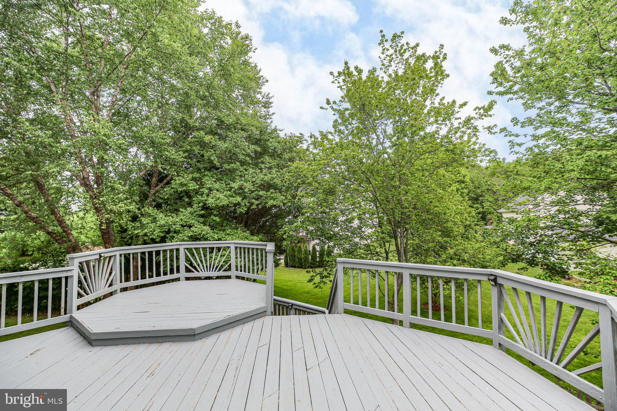 SHELTONS RUN - Residential