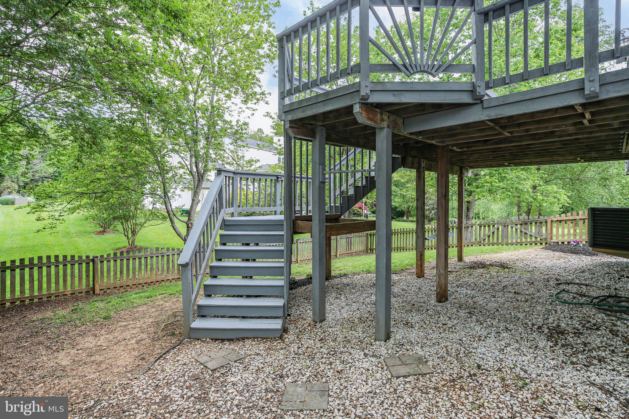 SHELTONS RUN - Residential