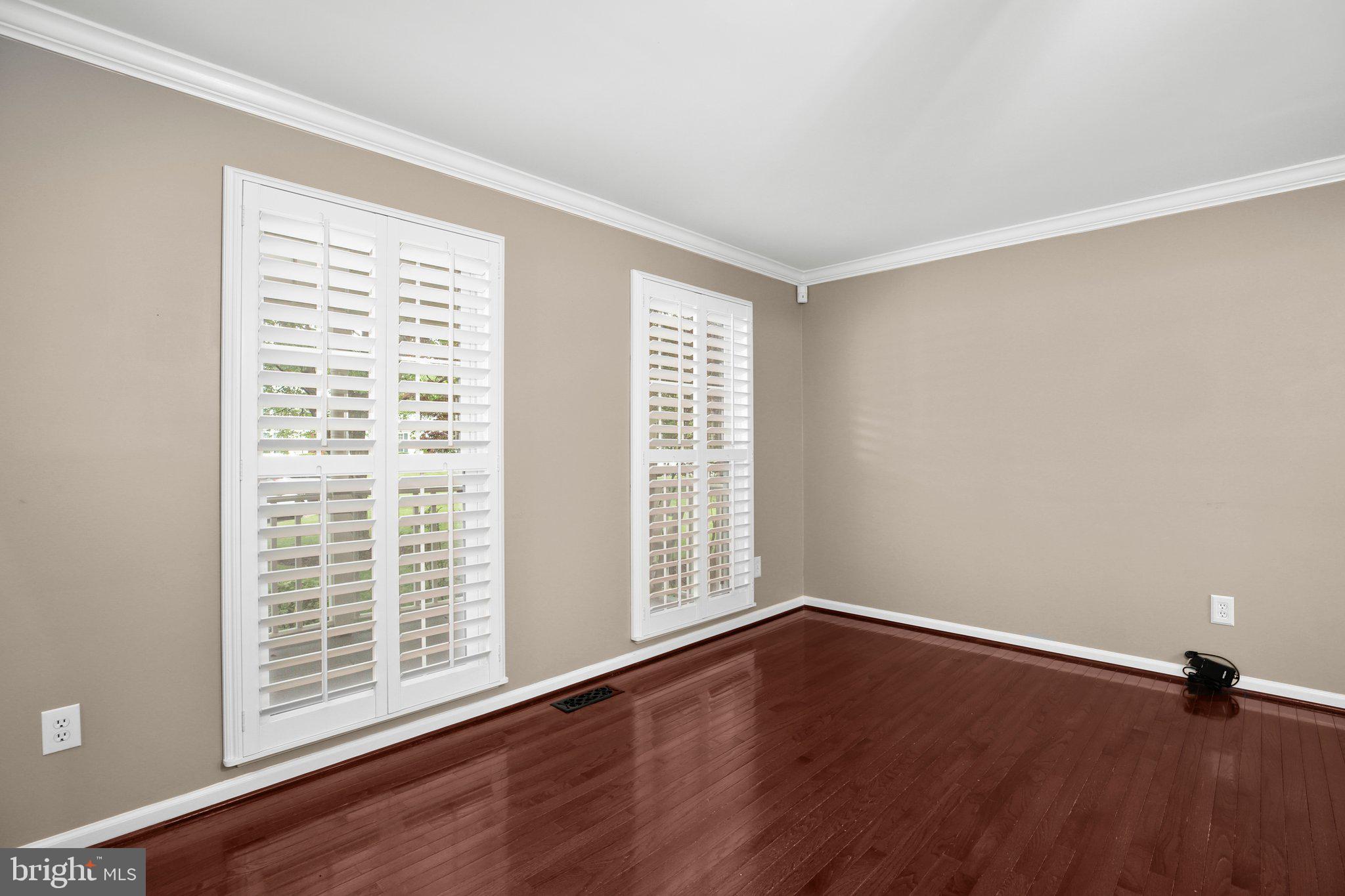 SHELTONS RUN - Residential