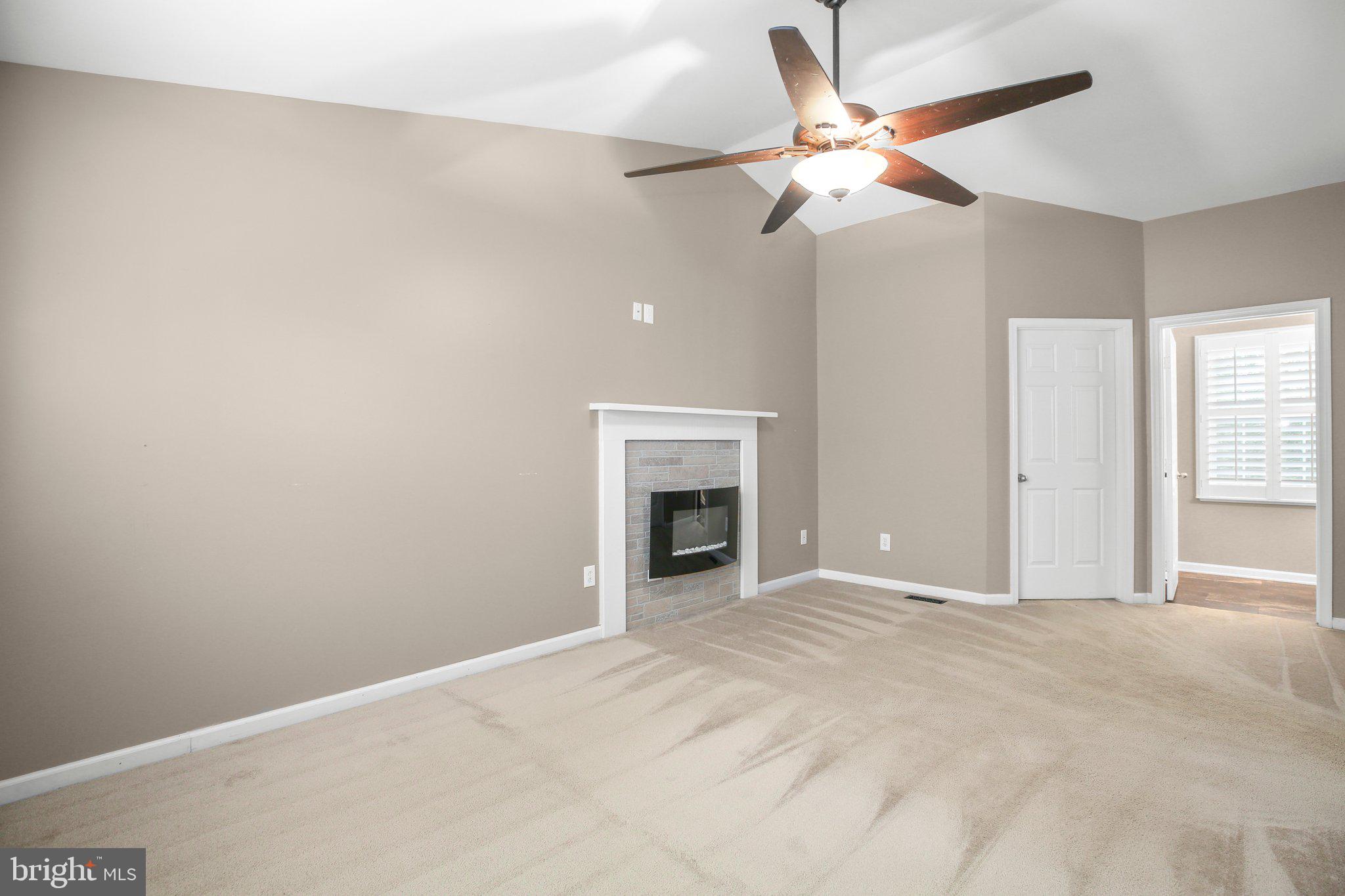 SHELTONS RUN - Residential