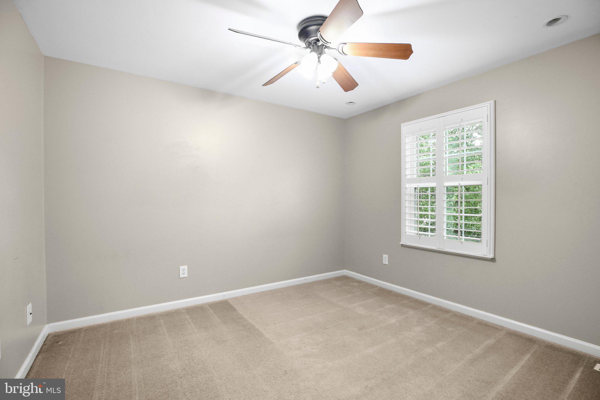 SHELTONS RUN - Residential