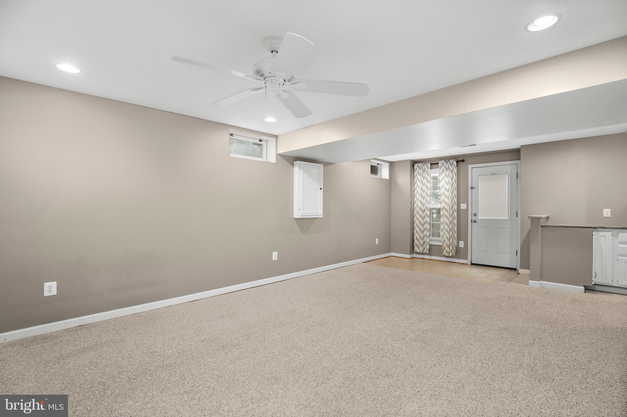 SHELTONS RUN - Residential