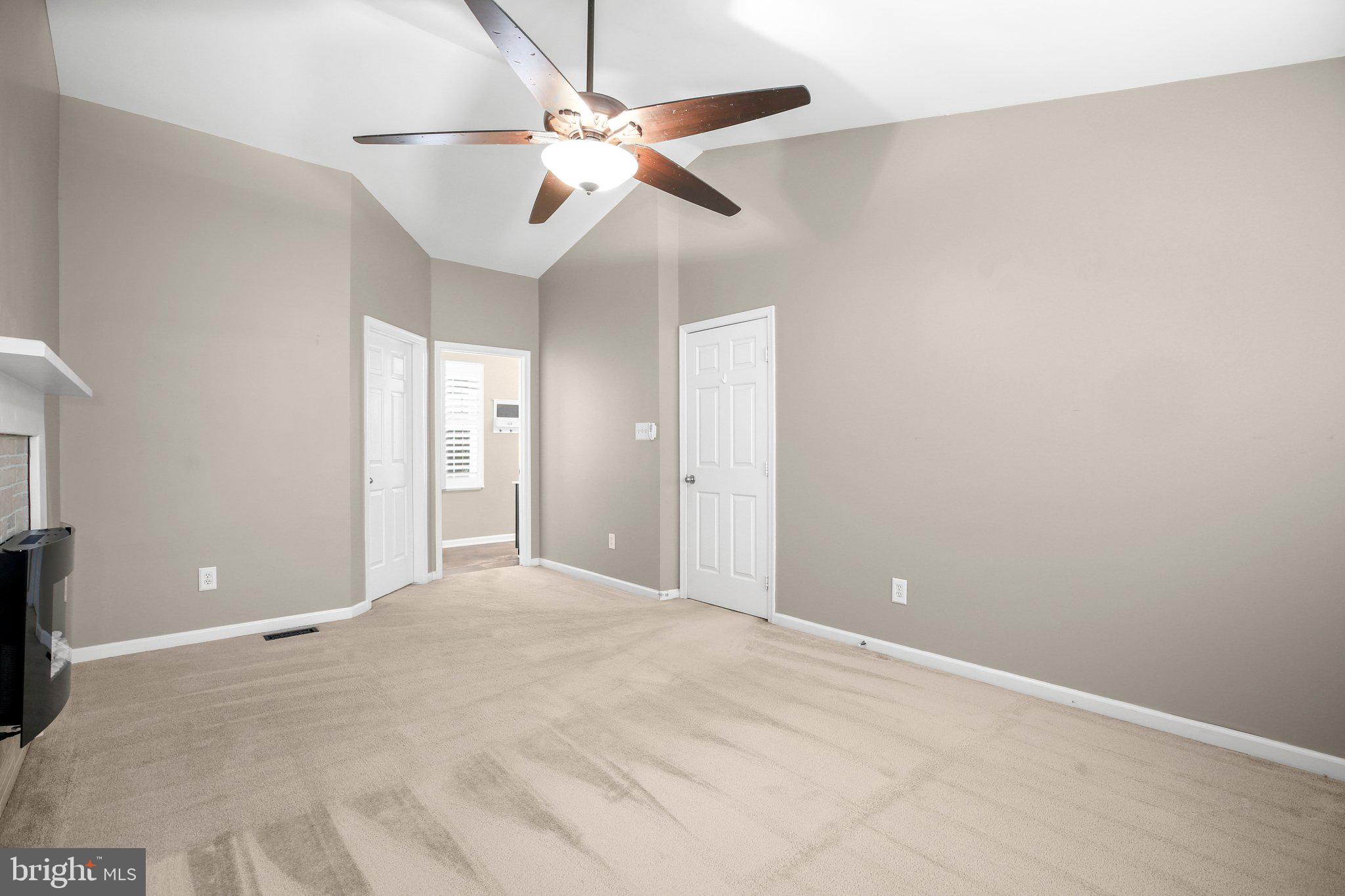 SHELTONS RUN - Residential