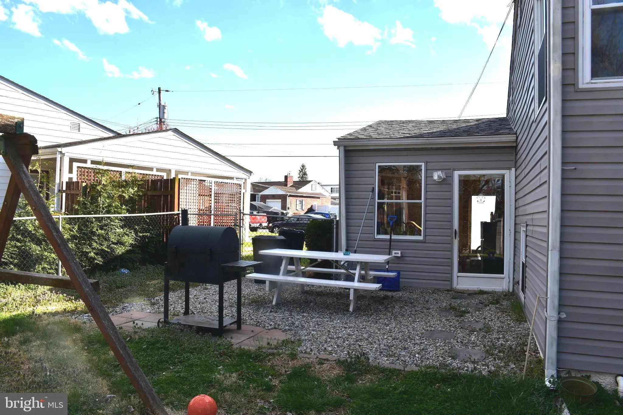 Linthicum Heights, Maryland 21090, United States, 3 Bedrooms Bedrooms, ,1 BathroomBathrooms,Residential,Pending,26408