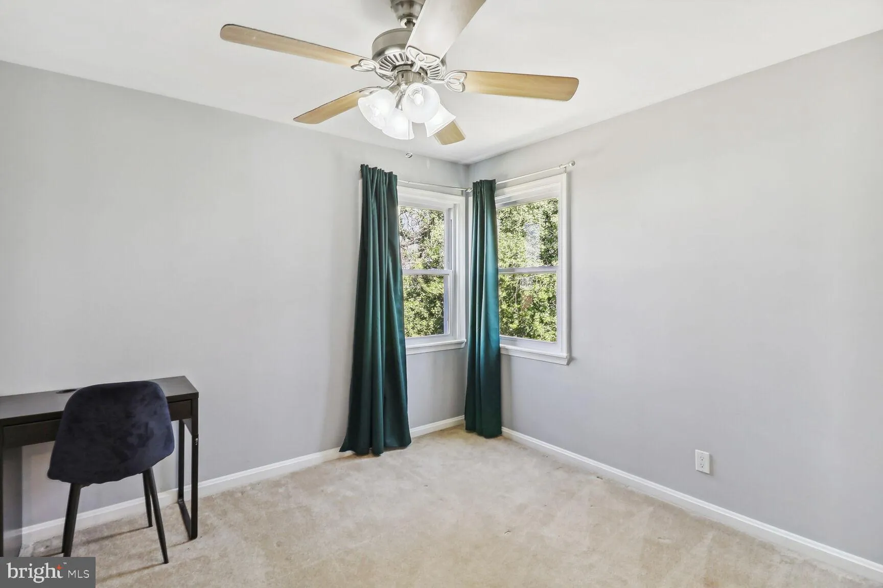 Linthicum Heights, Maryland 21090, United States, 3 Bedrooms Bedrooms, ,1 BathroomBathrooms,Residential,Pending,26408