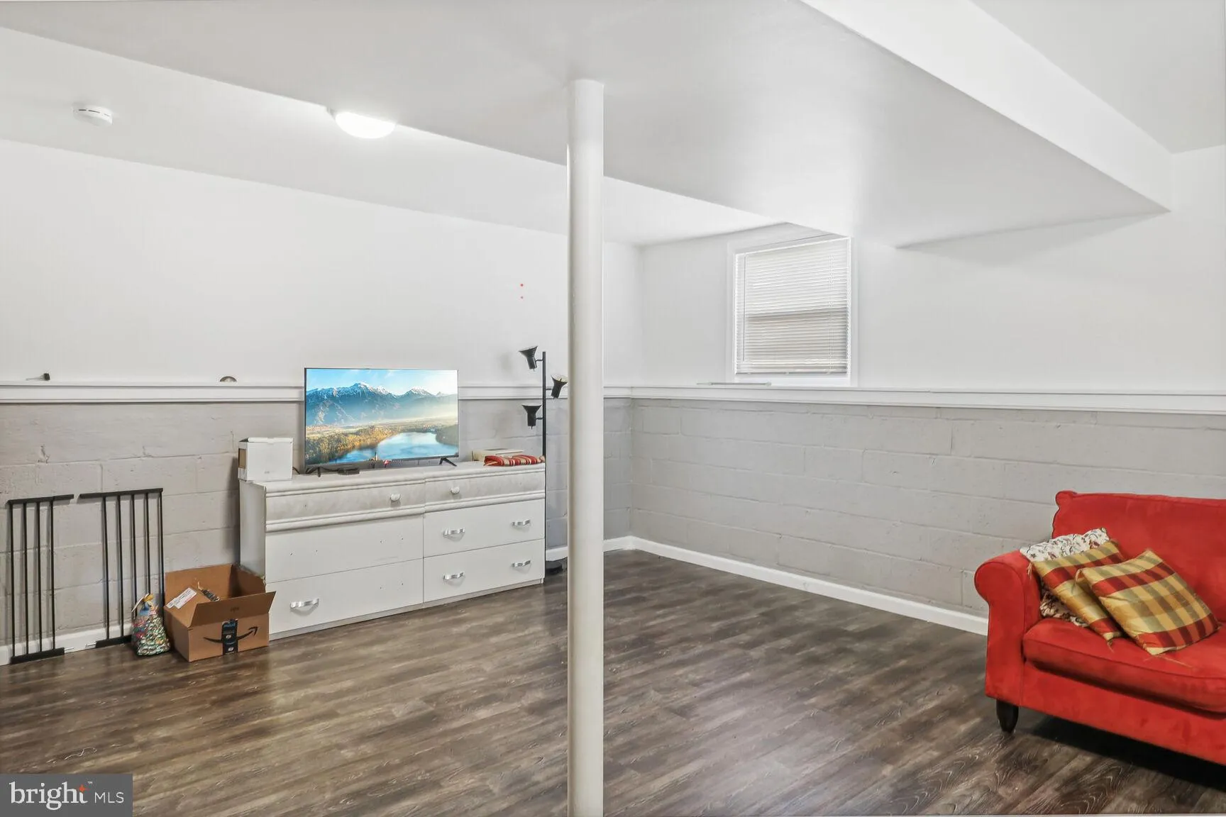 Linthicum Heights, Maryland 21090, United States, 3 Bedrooms Bedrooms, ,1 BathroomBathrooms,Residential,Pending,26408