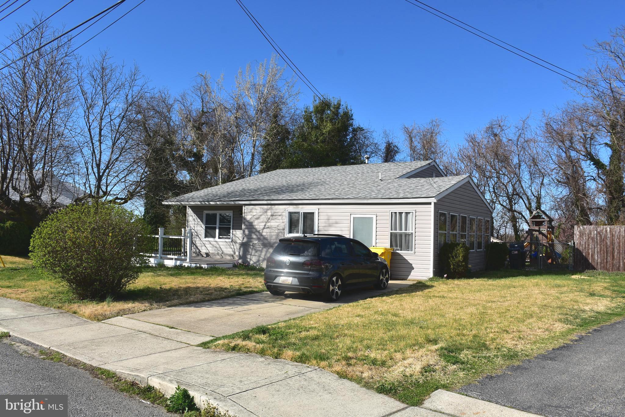908 WANDA ROAD