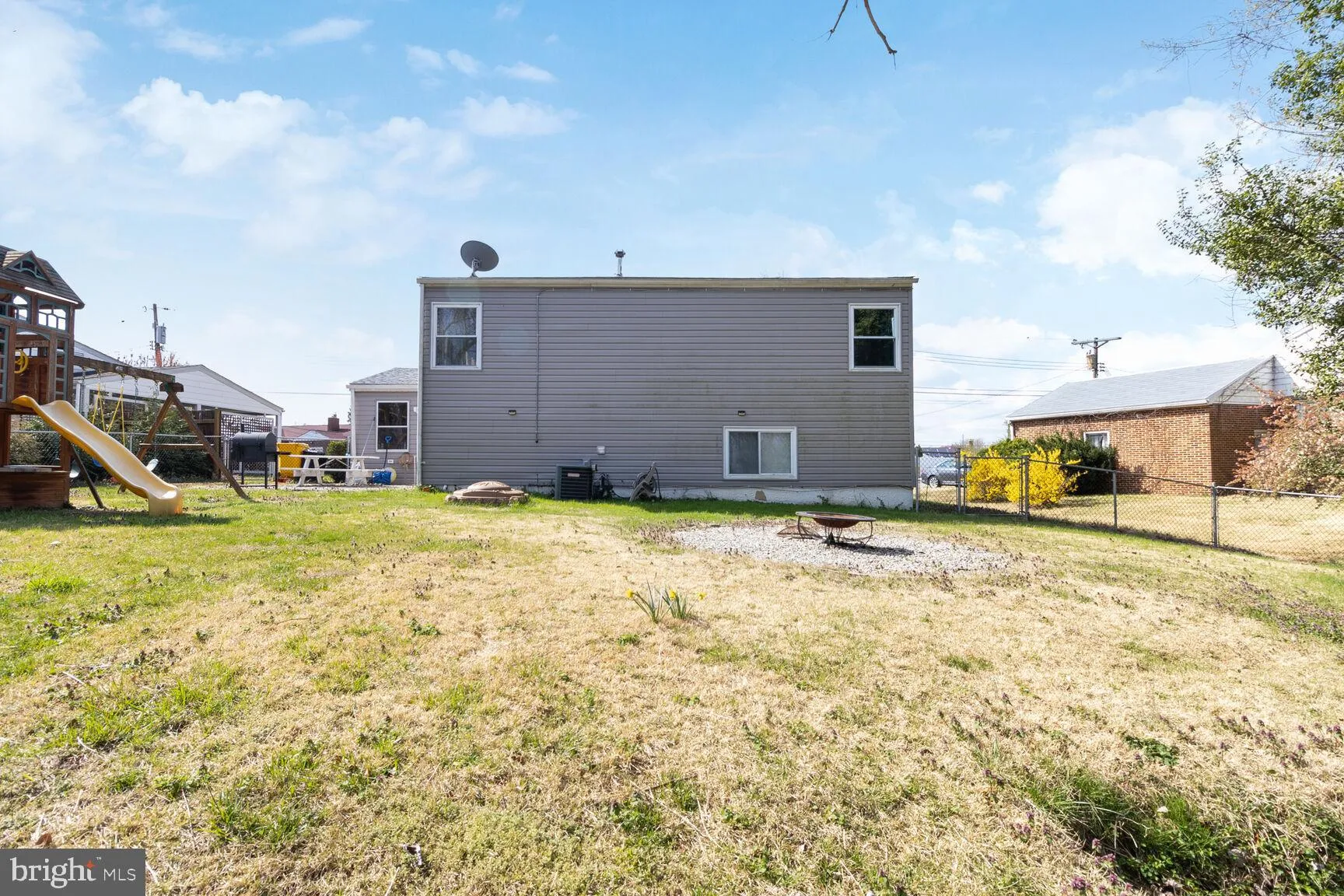 Linthicum Heights, Maryland 21090, United States, 3 Bedrooms Bedrooms, ,1 BathroomBathrooms,Residential,Pending,26408