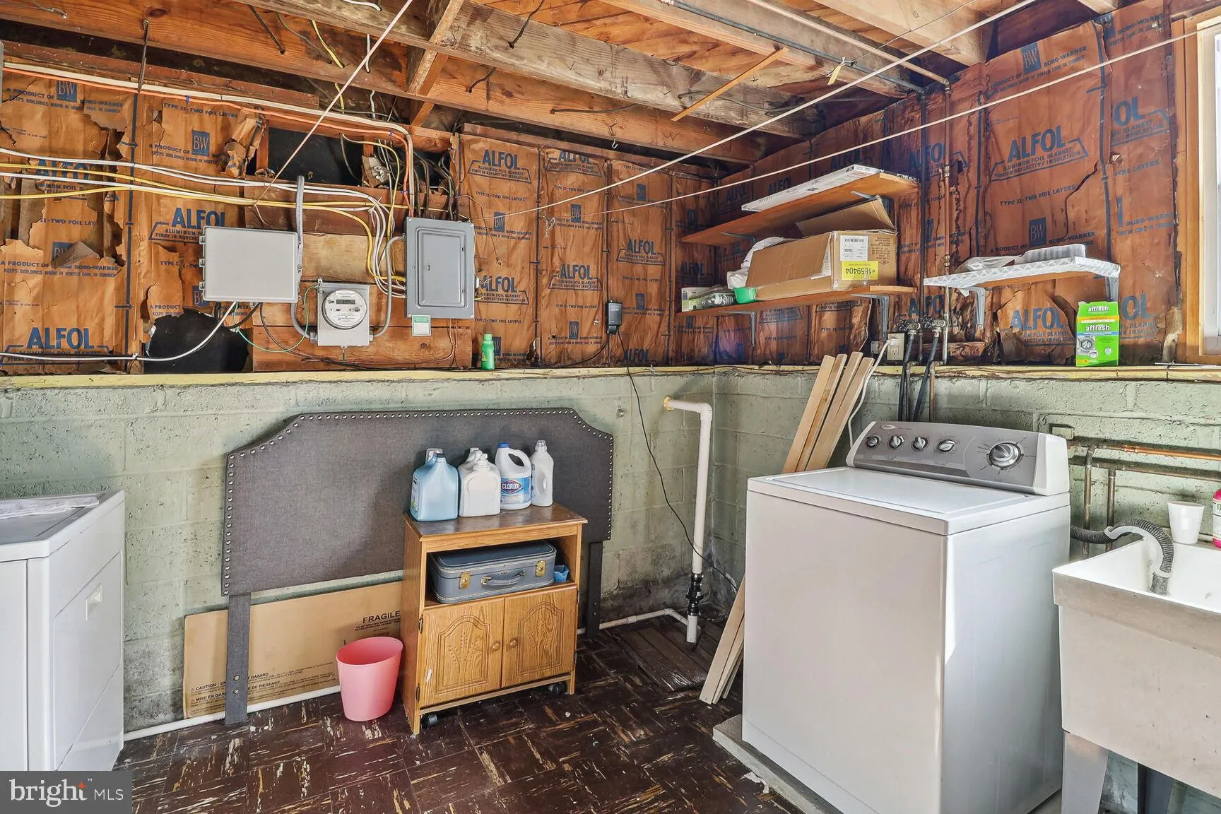 Linthicum Heights, Maryland 21090, United States, 3 Bedrooms Bedrooms, ,1 BathroomBathrooms,Residential,Pending,26408