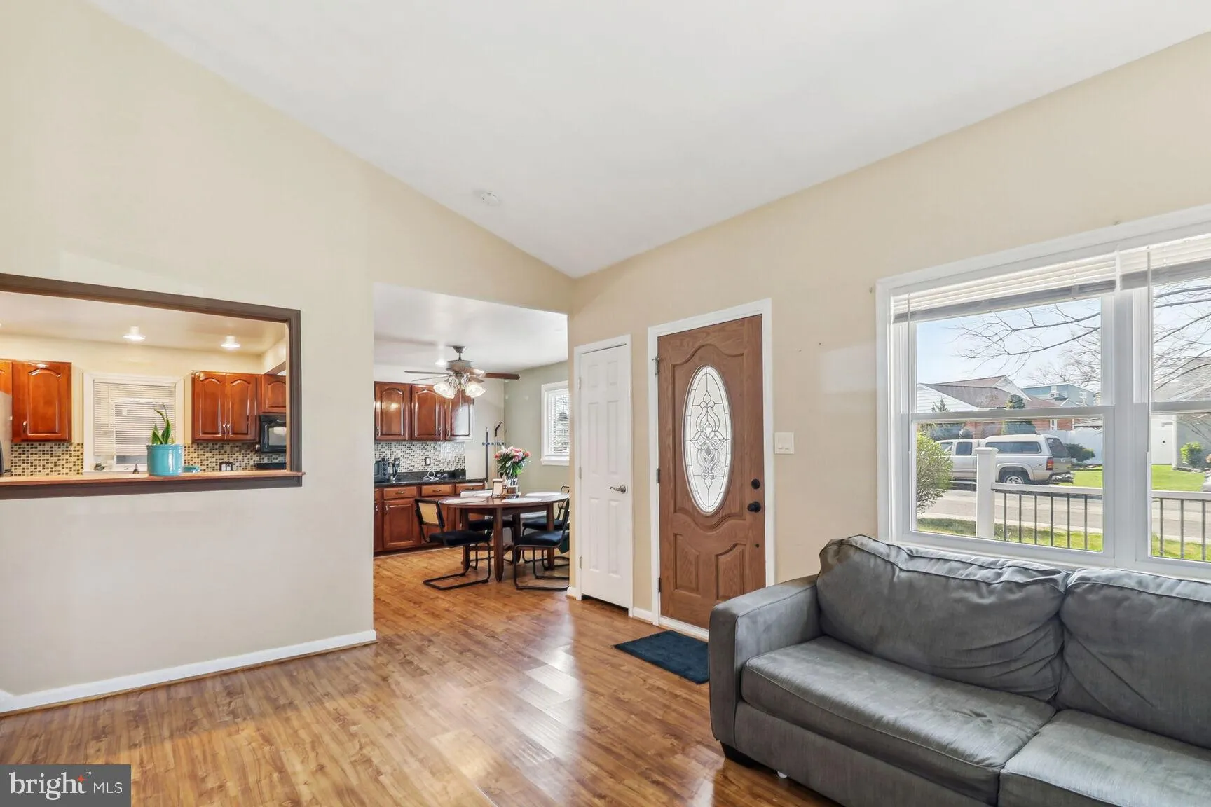 Linthicum Heights, Maryland 21090, United States, 3 Bedrooms Bedrooms, ,1 BathroomBathrooms,Residential,Pending,26408