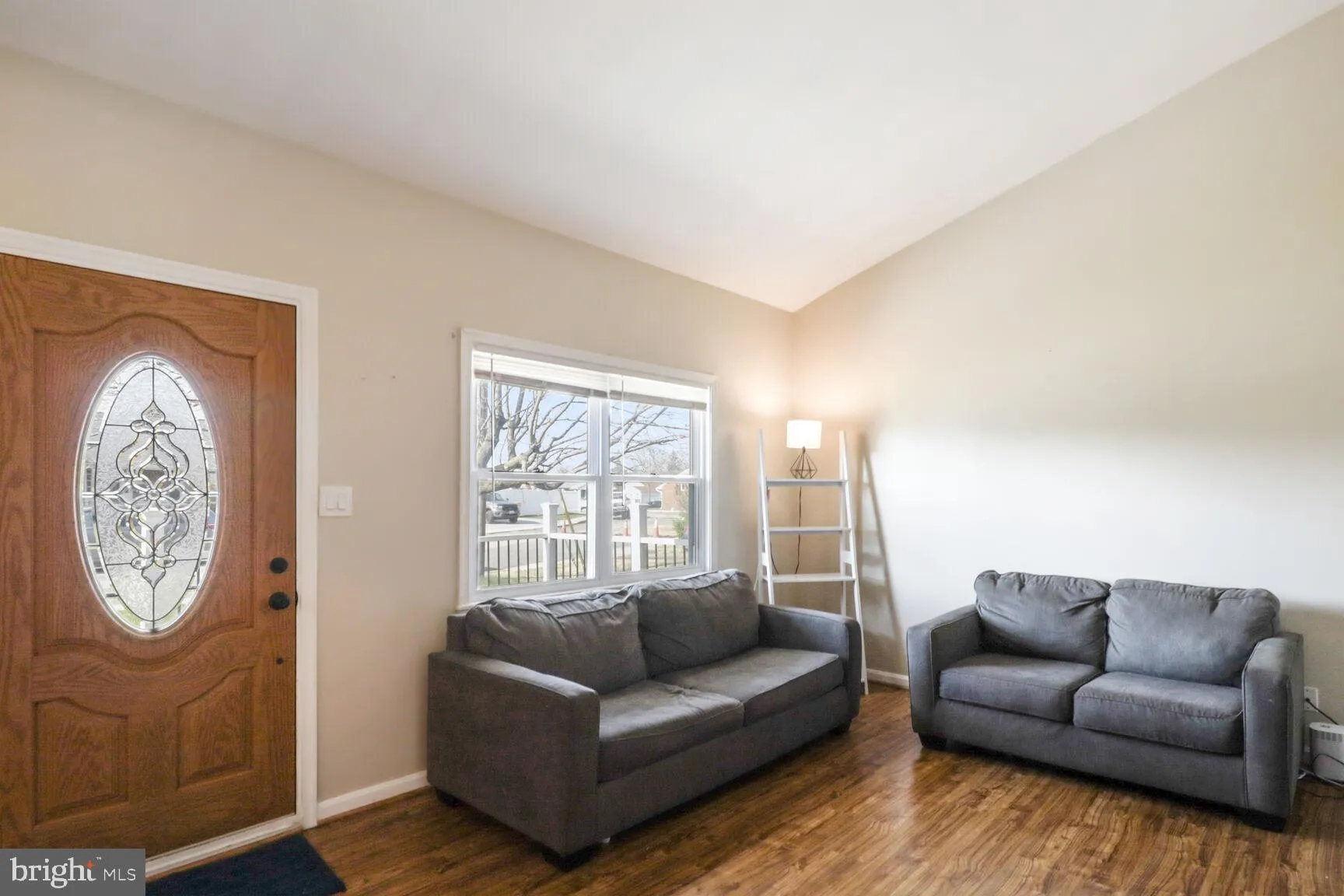 Linthicum Heights, Maryland 21090, United States, 3 Bedrooms Bedrooms, ,1 BathroomBathrooms,Residential,Pending,26408