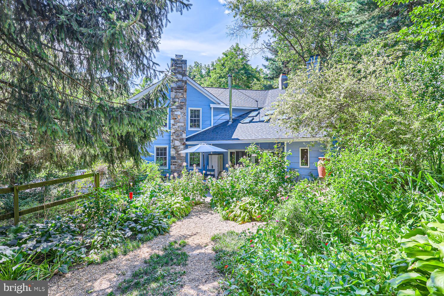 6691 CEDAR LANE