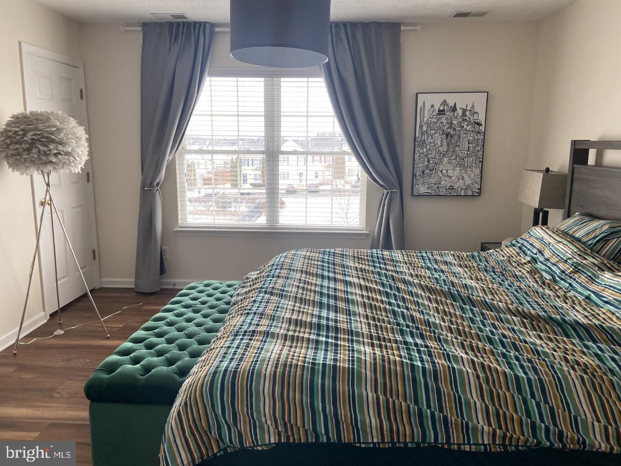 WINDSTONE TOWNHOMES - Residential Lease