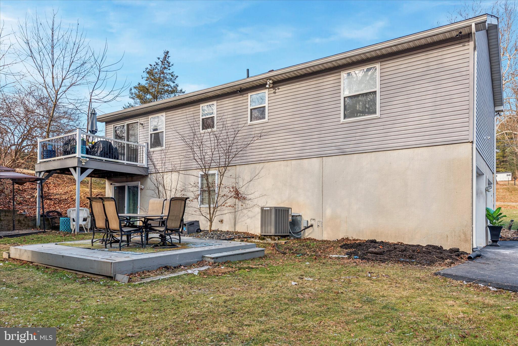 FOX KNOLL - Residential