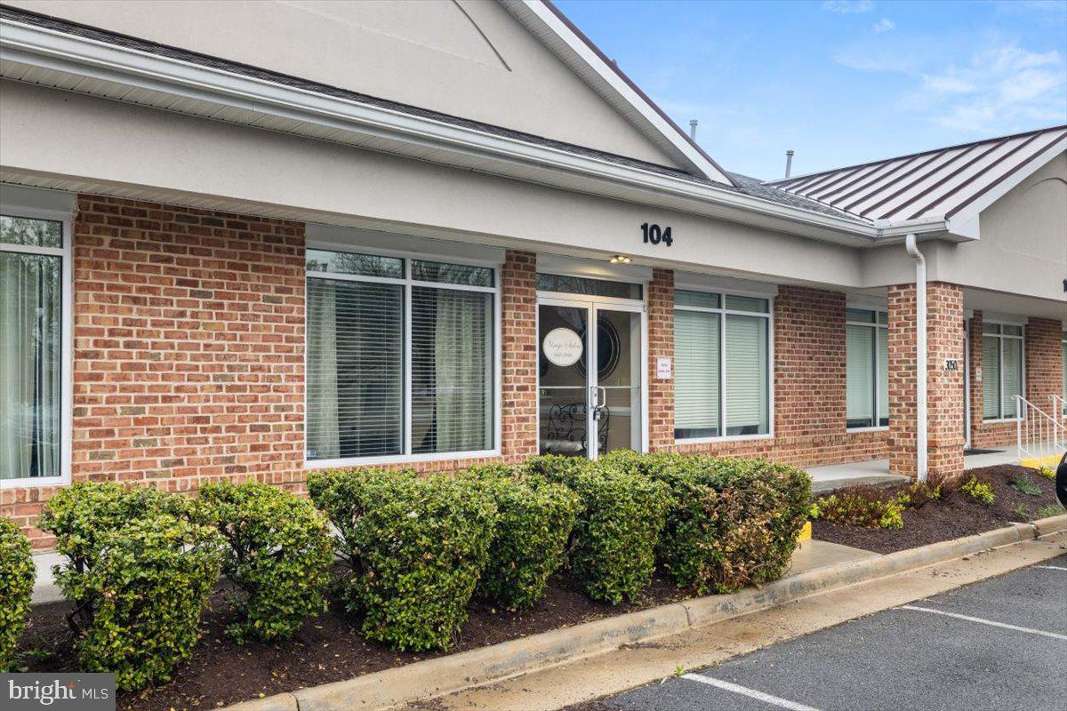 3050 VALLEY AVENUE S104 104