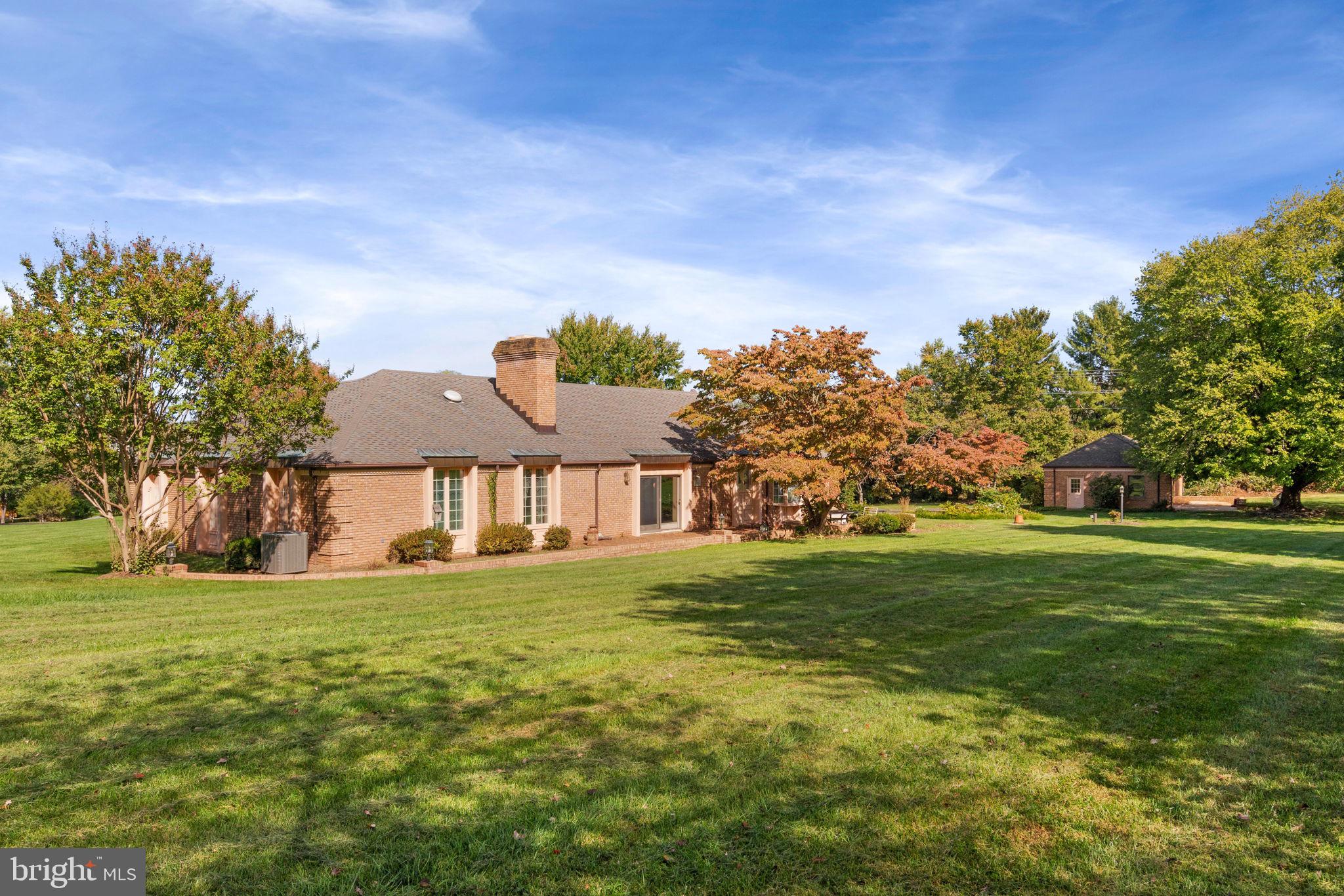 LAWNVALE ESTATES - Residential