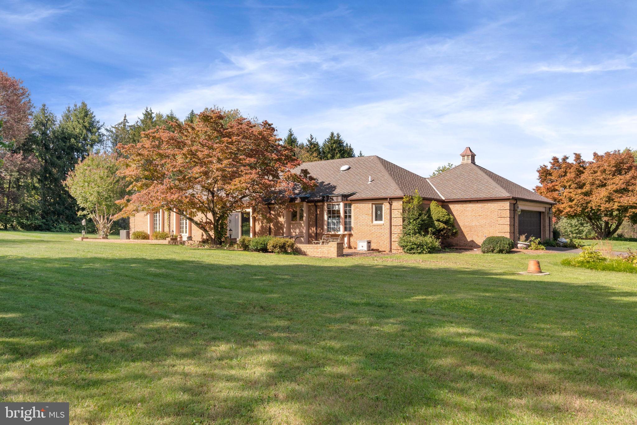 LAWNVALE ESTATES - Residential