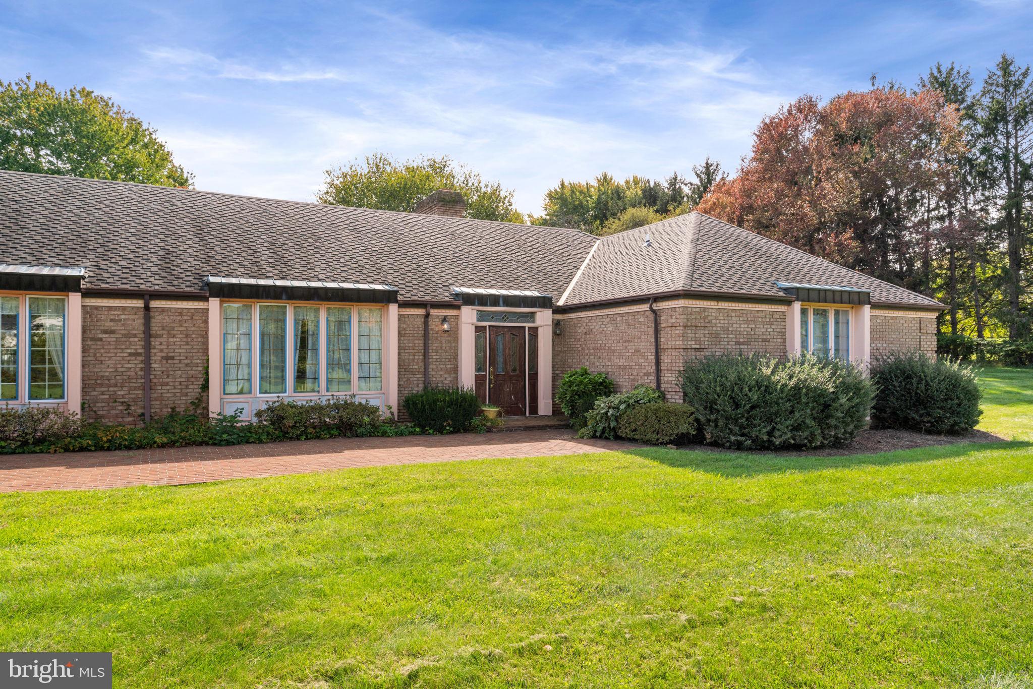 LAWNVALE ESTATES - Residential