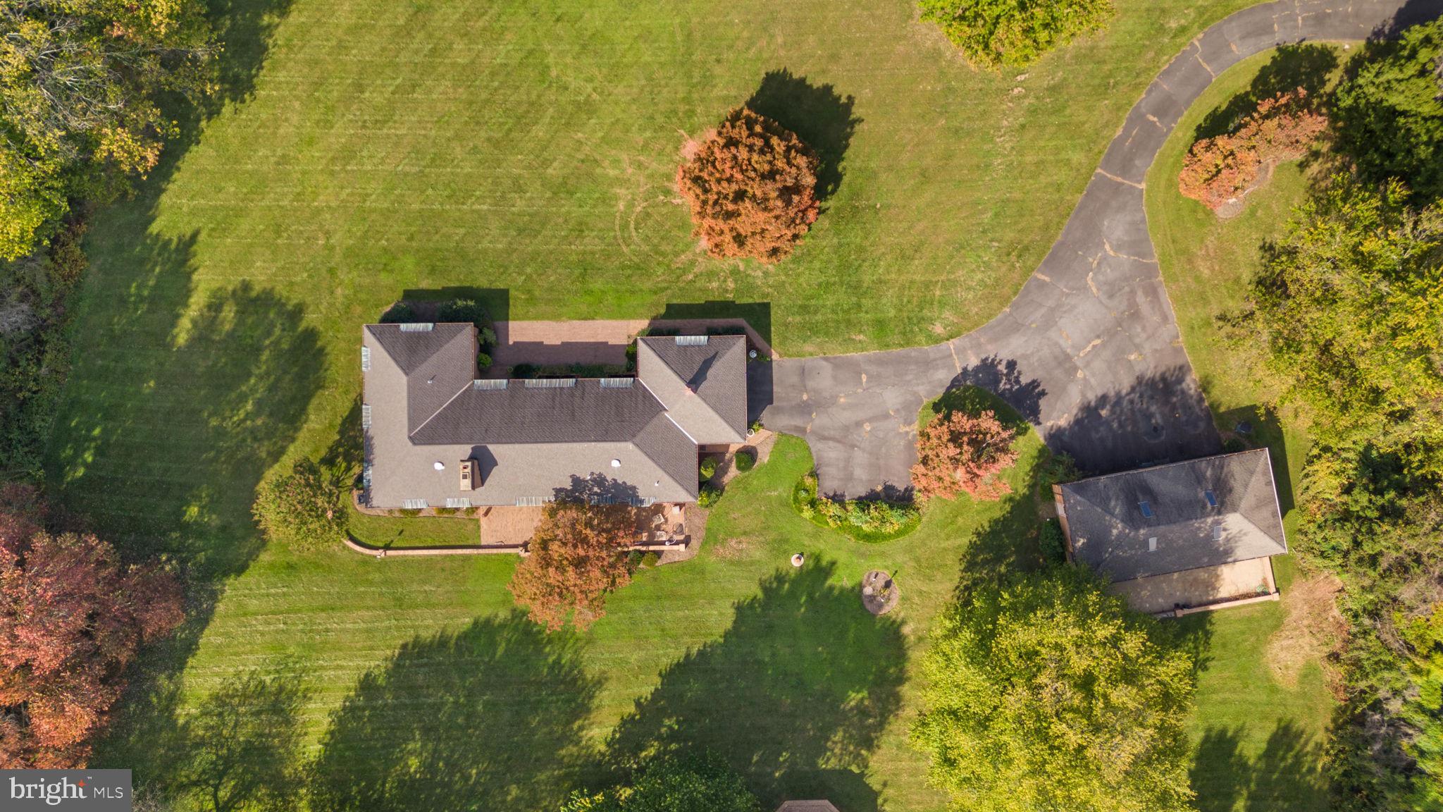 LAWNVALE ESTATES - Residential