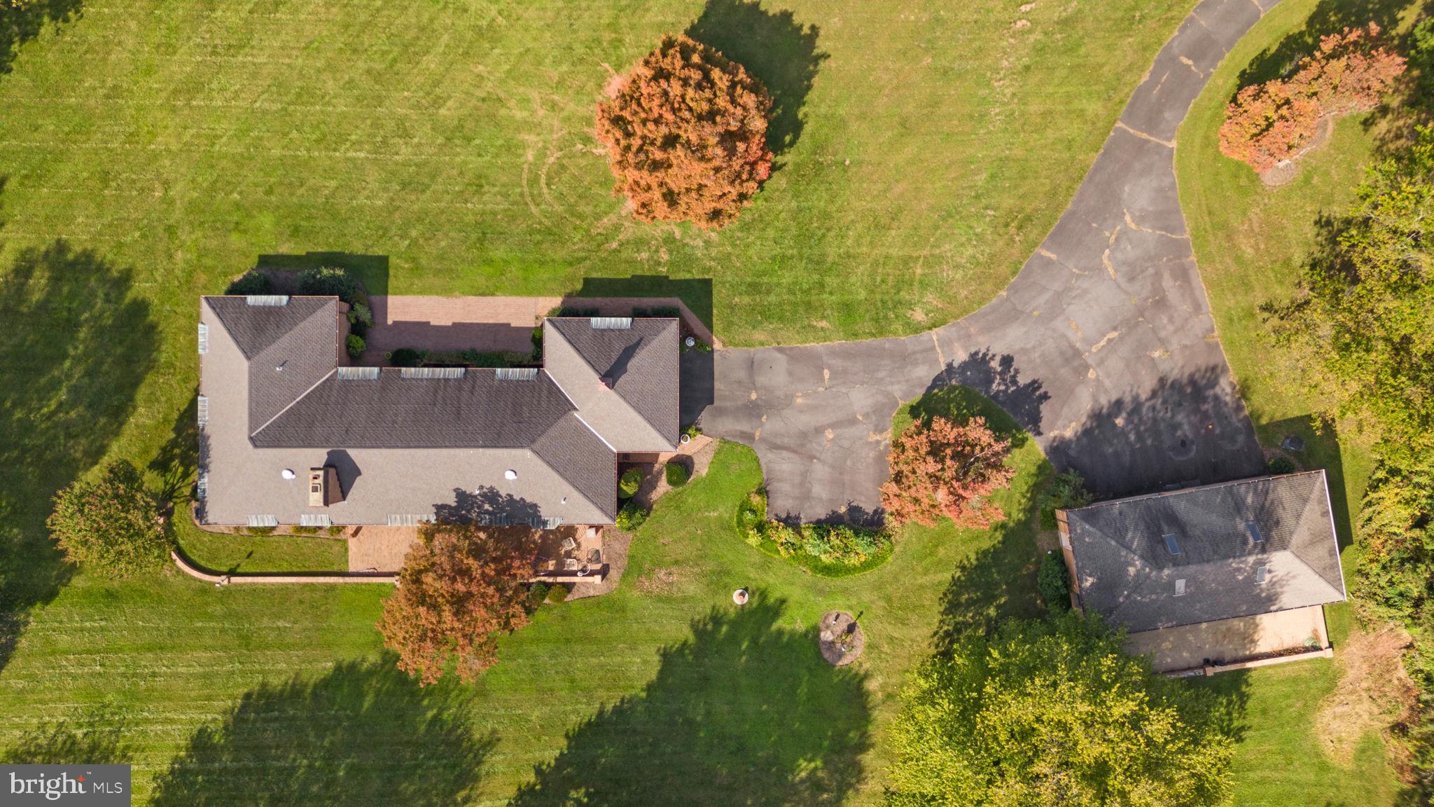 LAWNVALE ESTATES - Residential