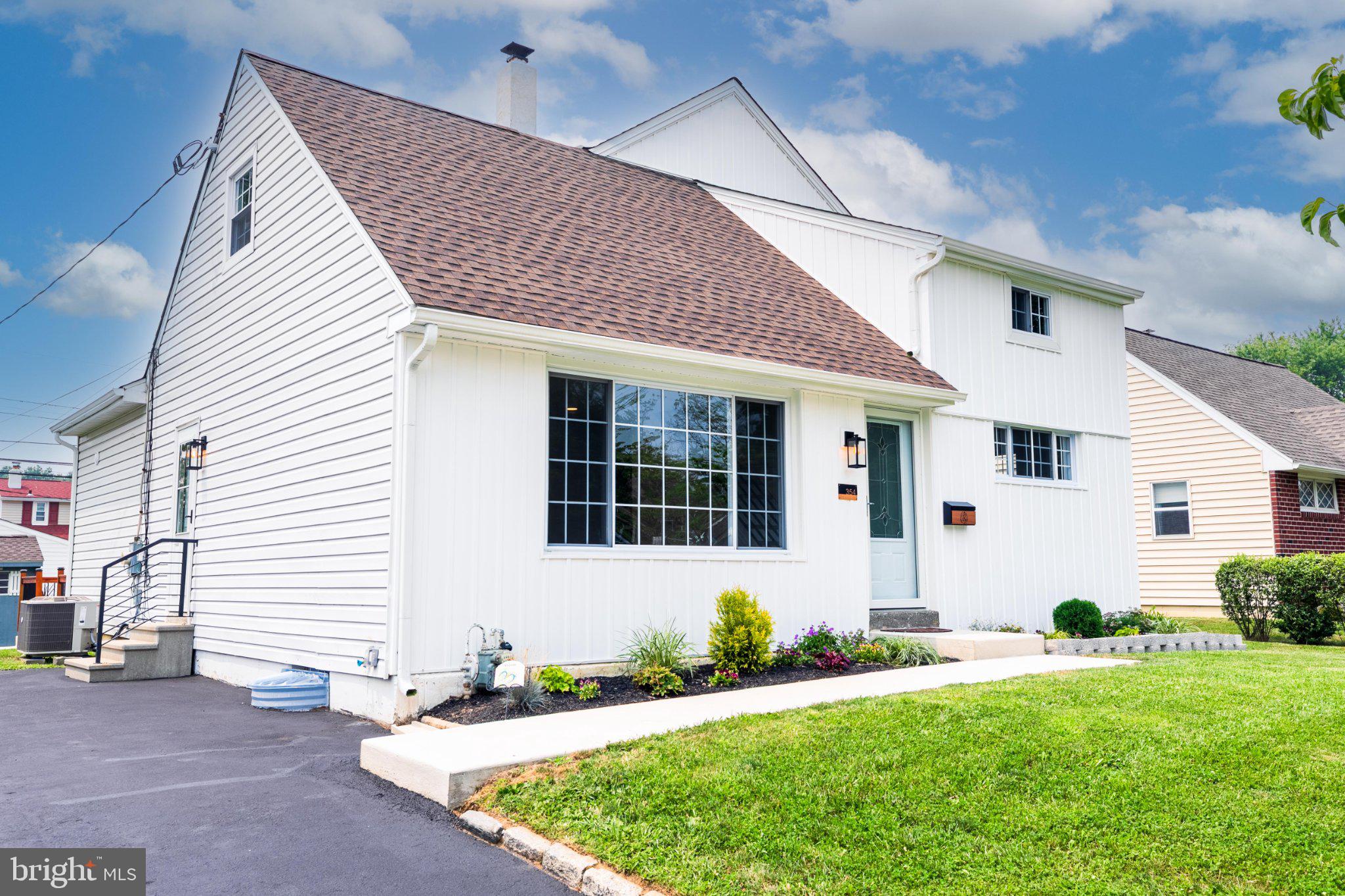 354 W SIGNAL HILL ROAD