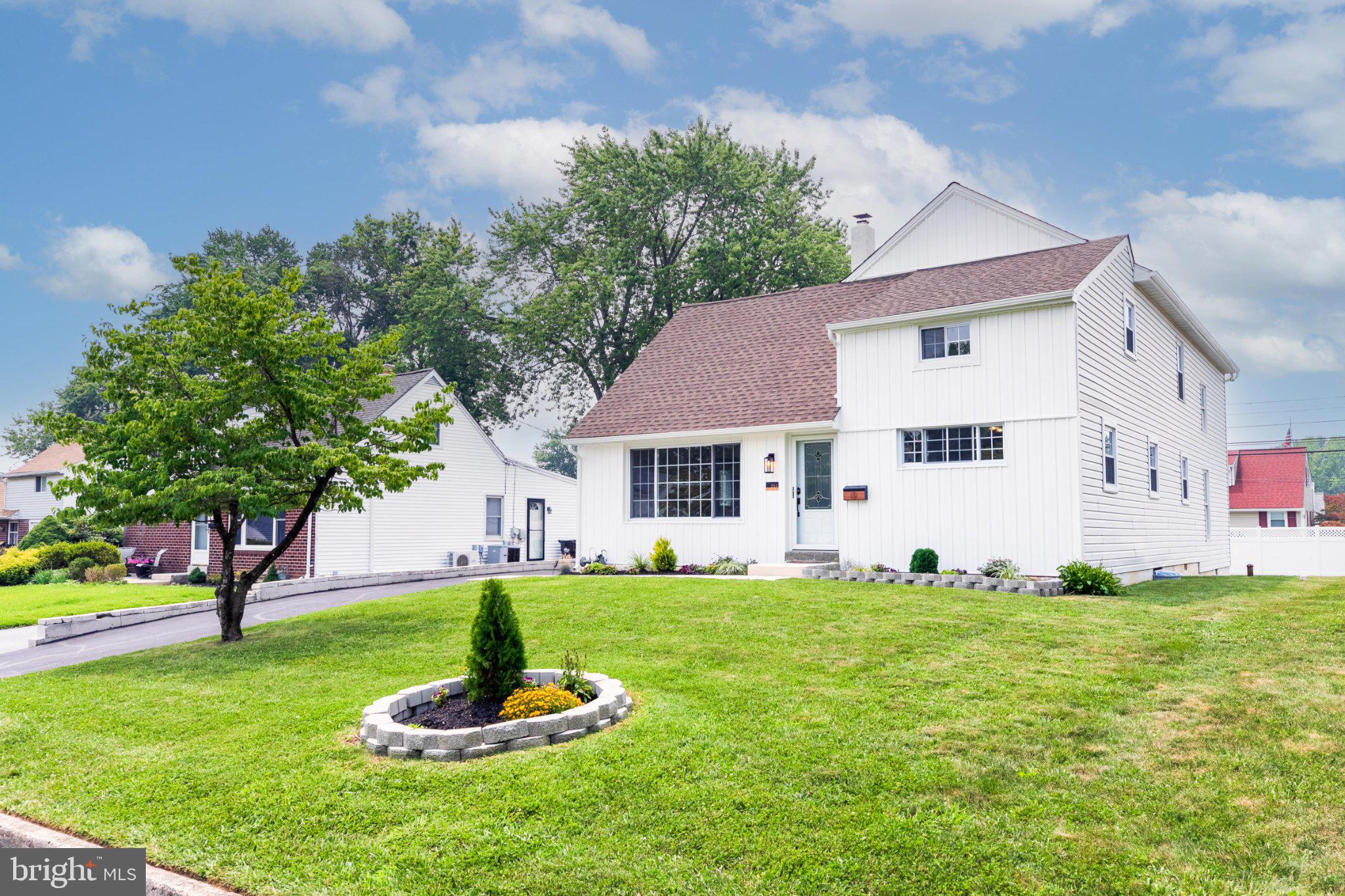 354 W SIGNAL HILL ROAD