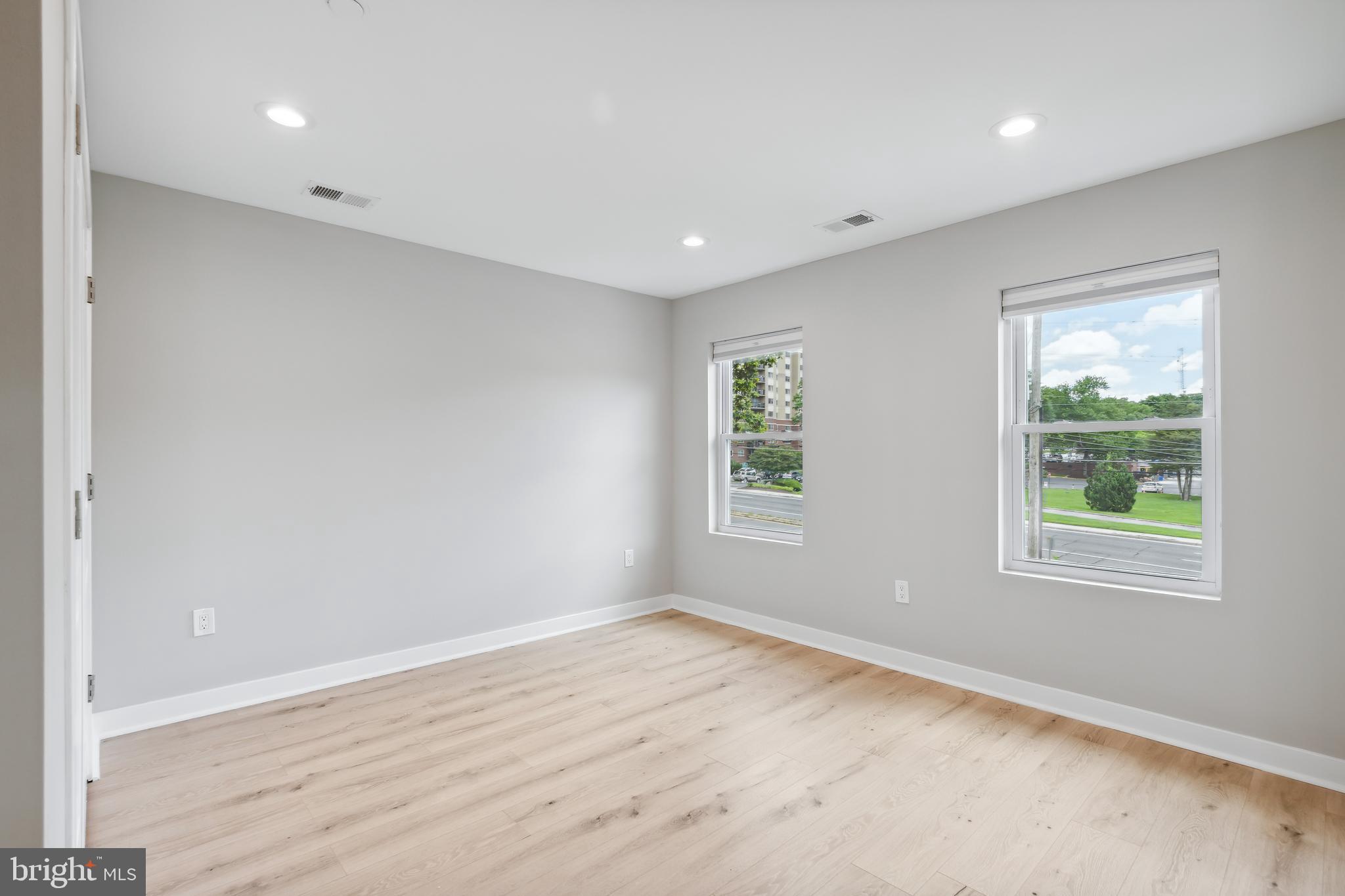 TAKOMA PARK - Residential