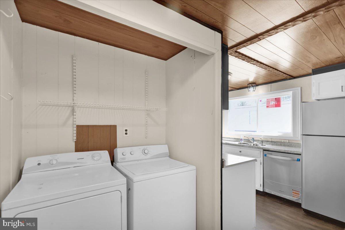 PLEASANT HILLS TR - Residential