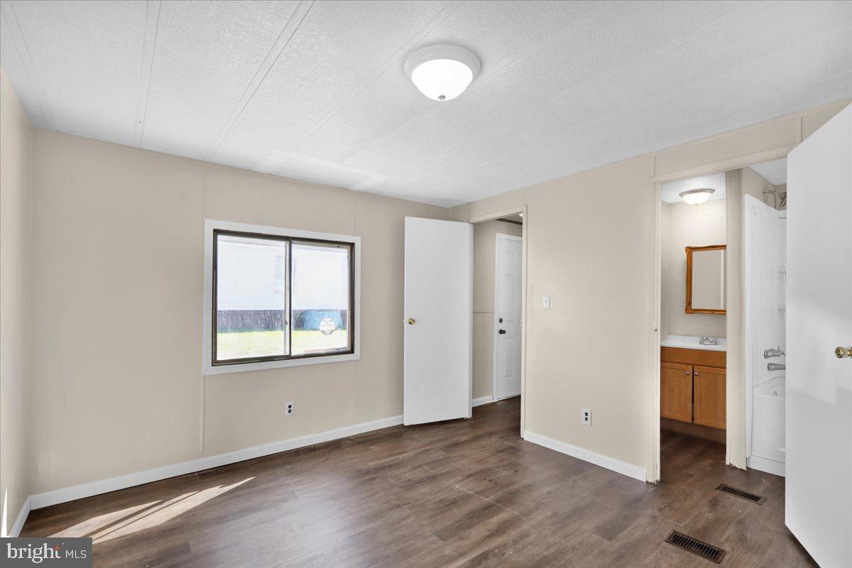 PLEASANT HILLS TR - Residential