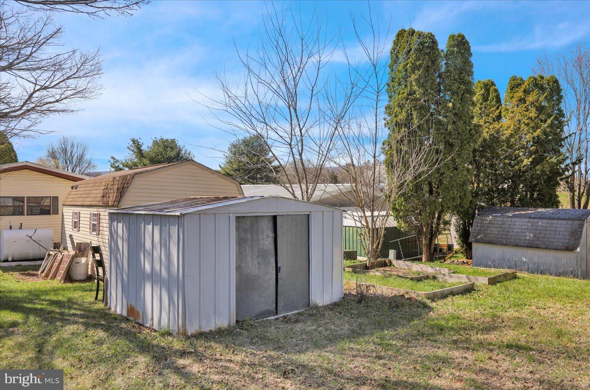 PLEASANT HILLS TR - Residential