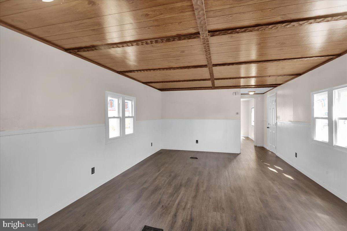 PLEASANT HILLS TR - Residential