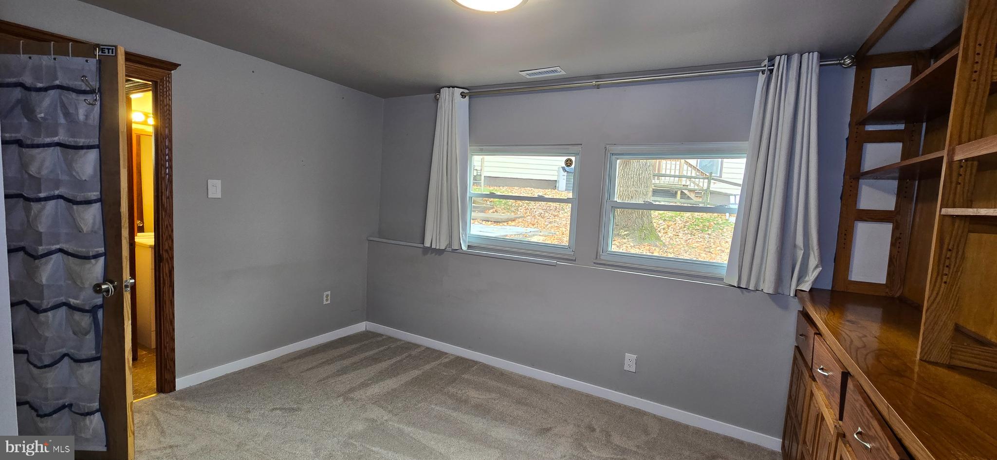 VILLAGE OF LONG REACH - Residential Lease