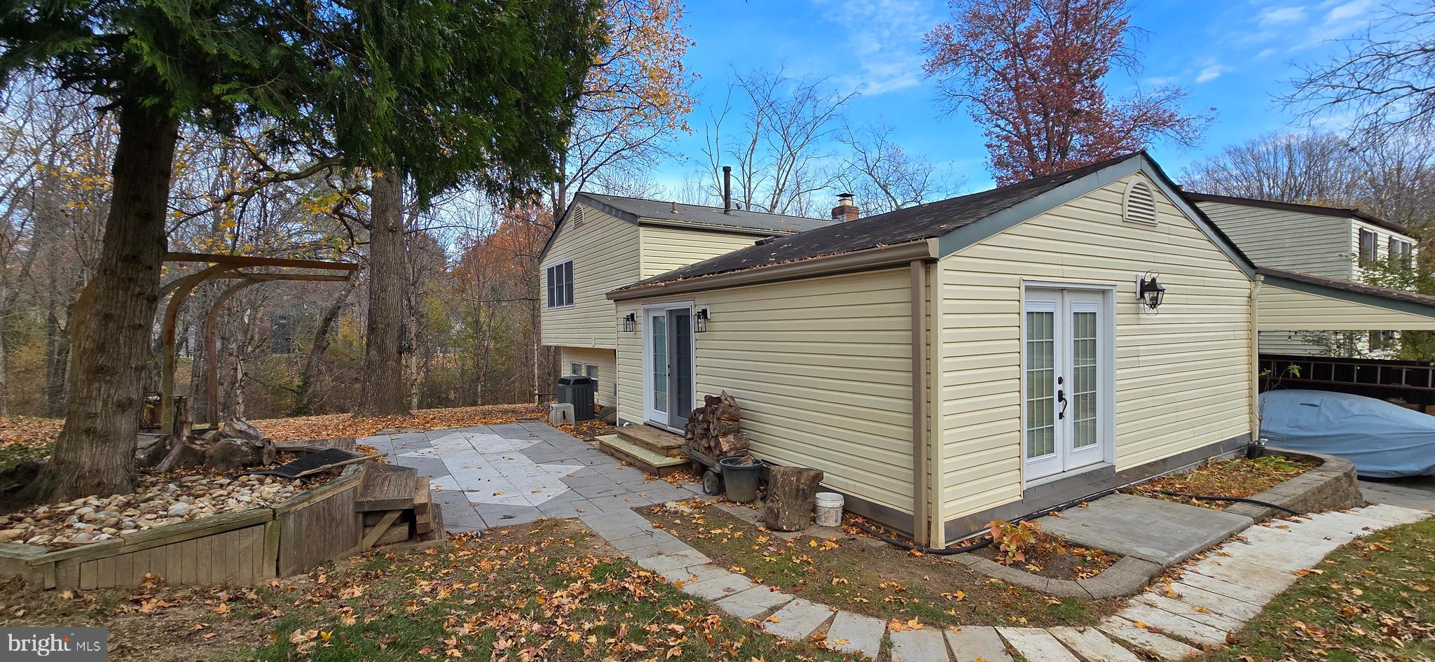 VILLAGE OF LONG REACH - Residential Lease