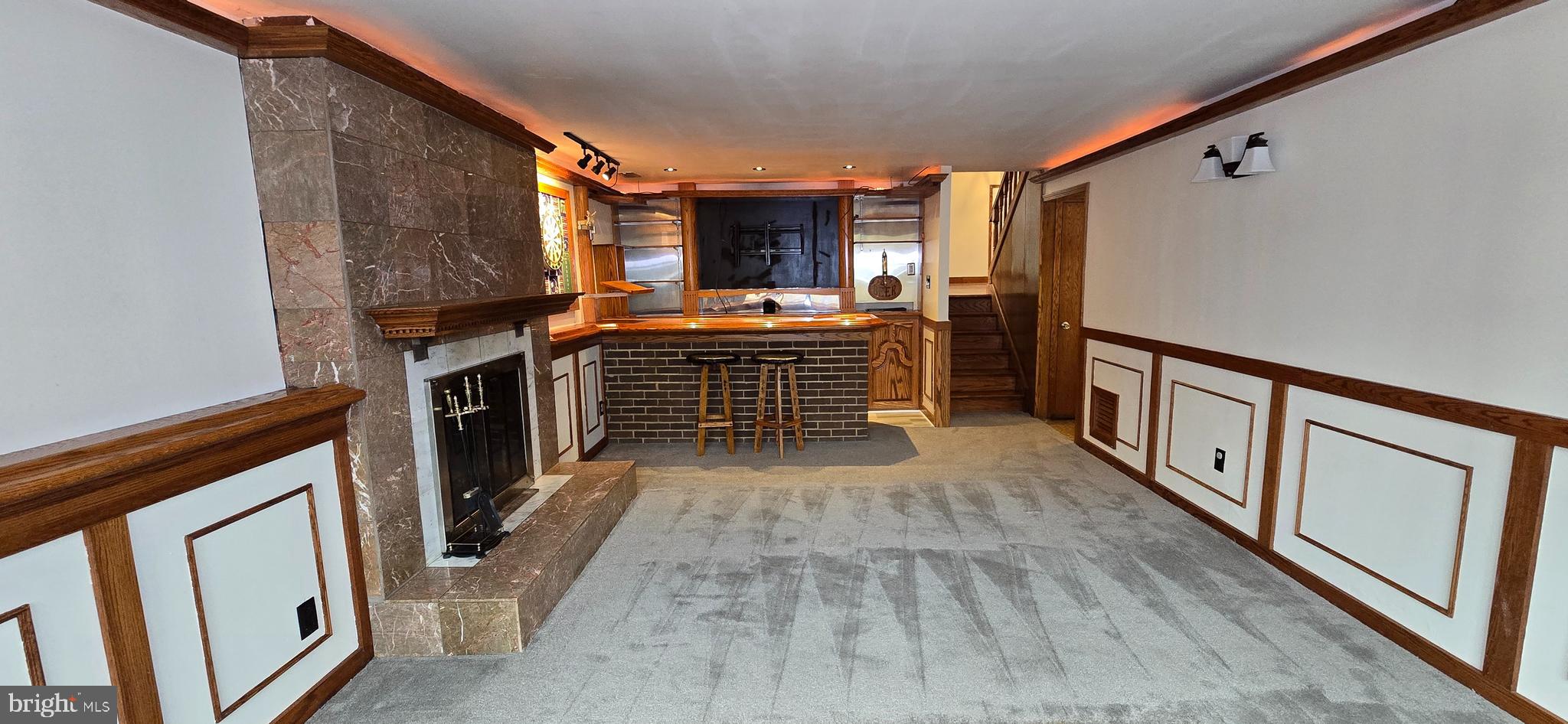 VILLAGE OF LONG REACH - Residential Lease