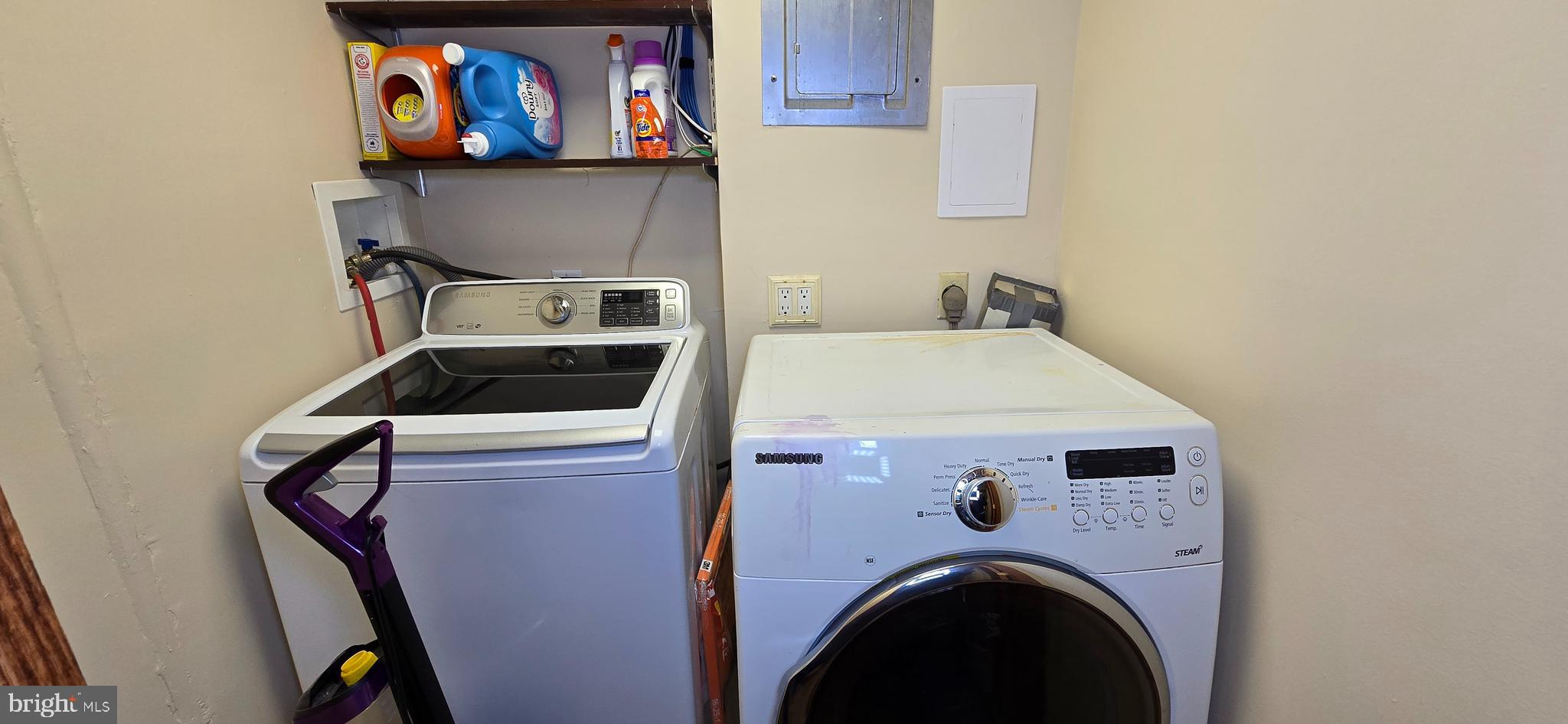 VILLAGE OF LONG REACH - Residential Lease