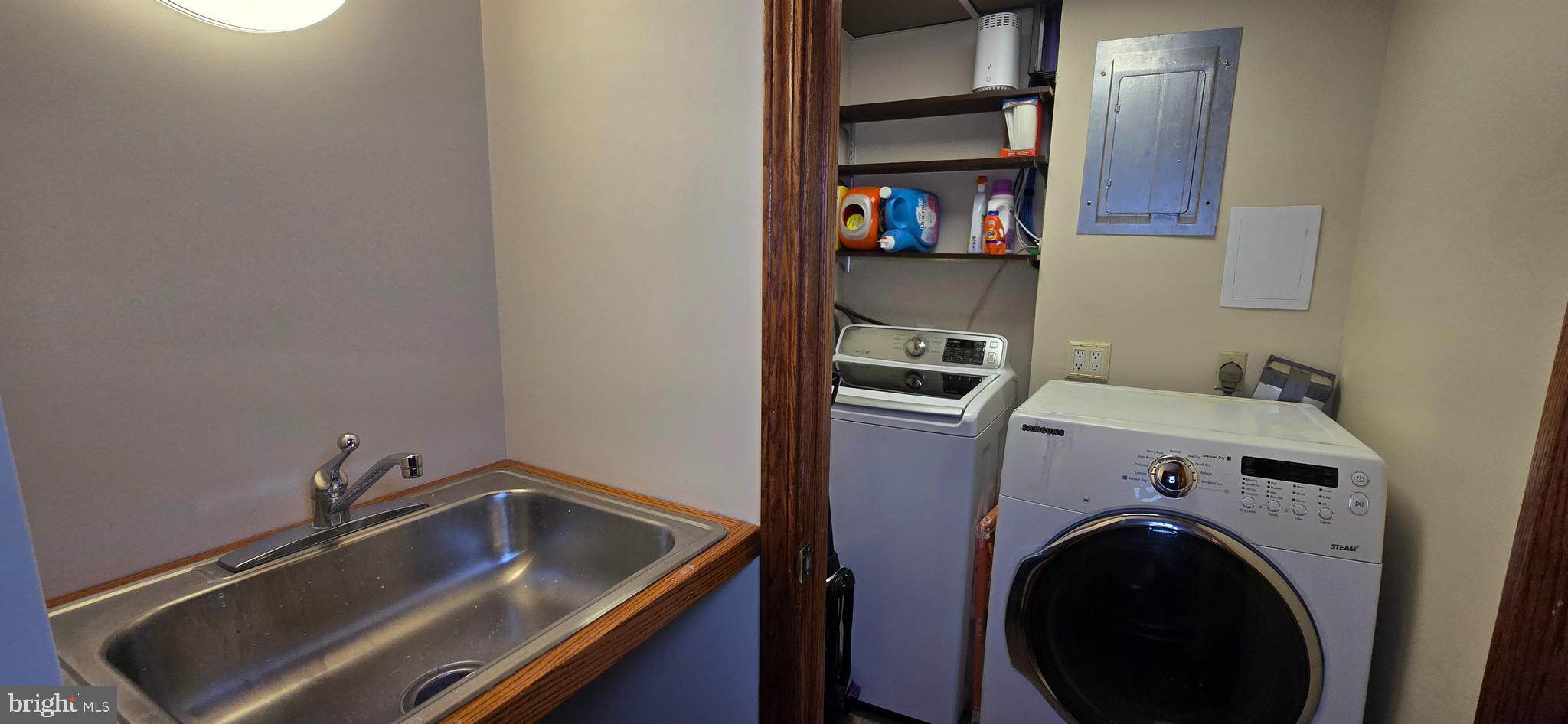 VILLAGE OF LONG REACH - Residential Lease