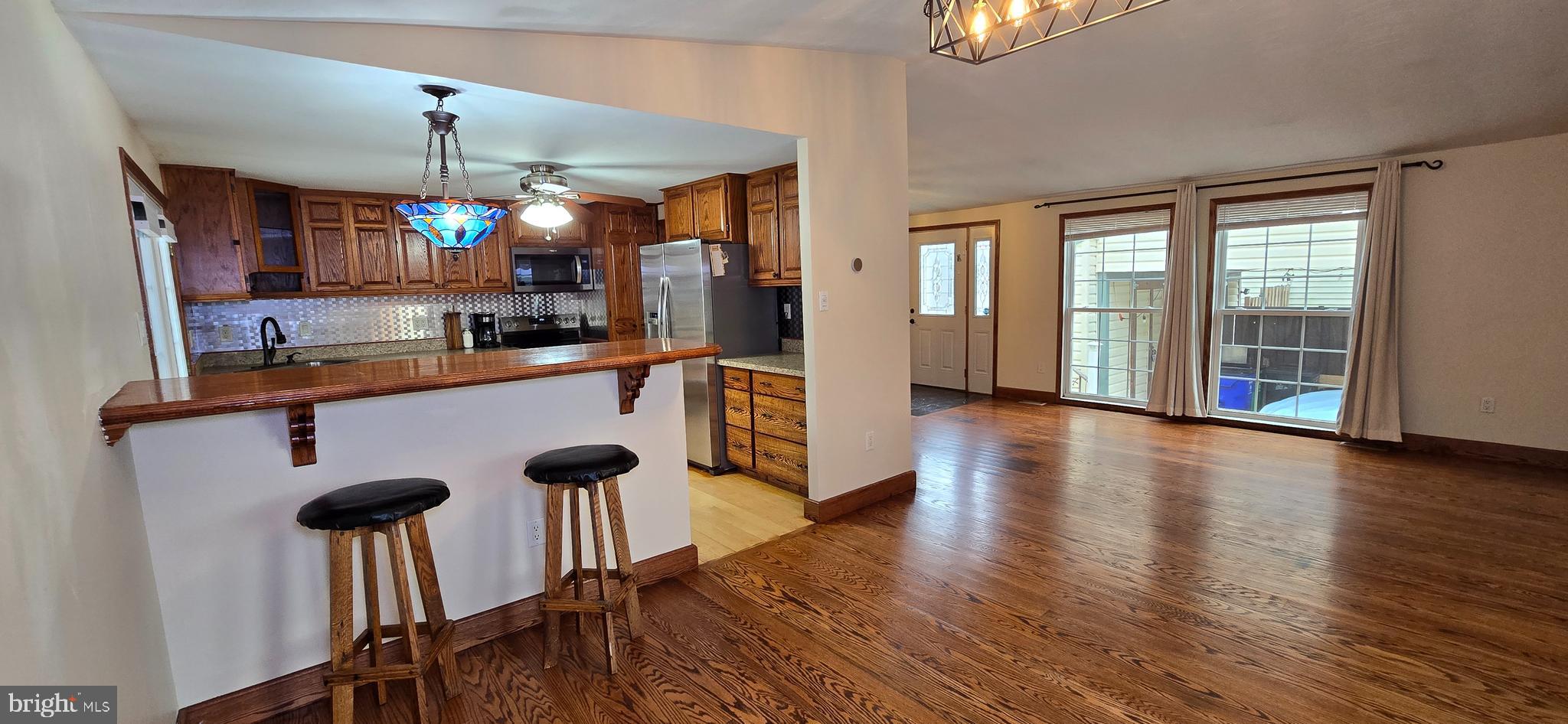 VILLAGE OF LONG REACH - Residential Lease