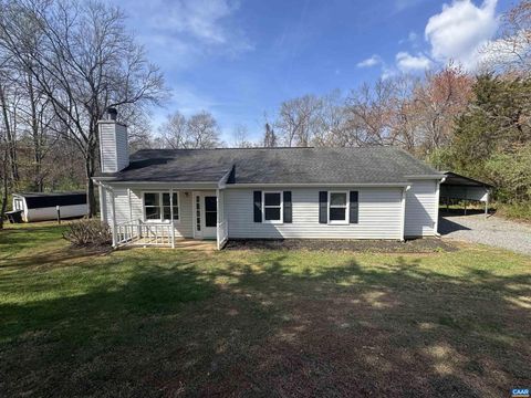 Homes For Sale - 109 Narcissus Rd Rd<br/> RUCKERSVILLE, VA 22968