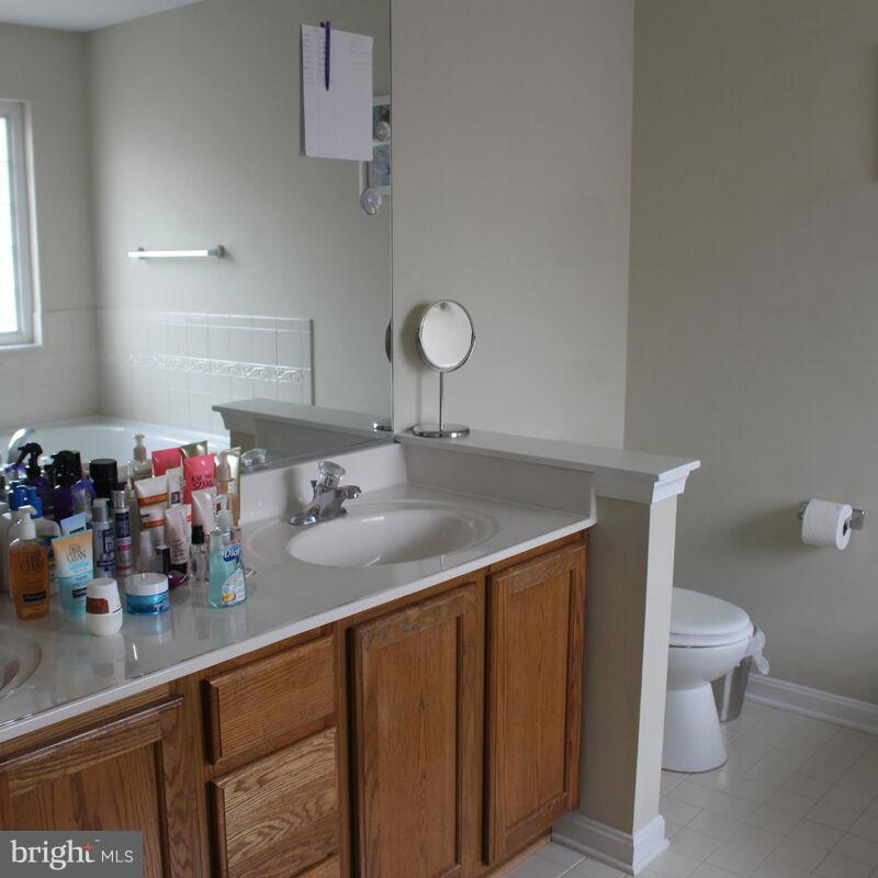 HICKORY HILLS NORTH - Residential Lease