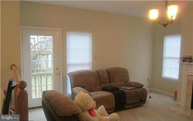 HICKORY HILLS NORTH - Residential Lease