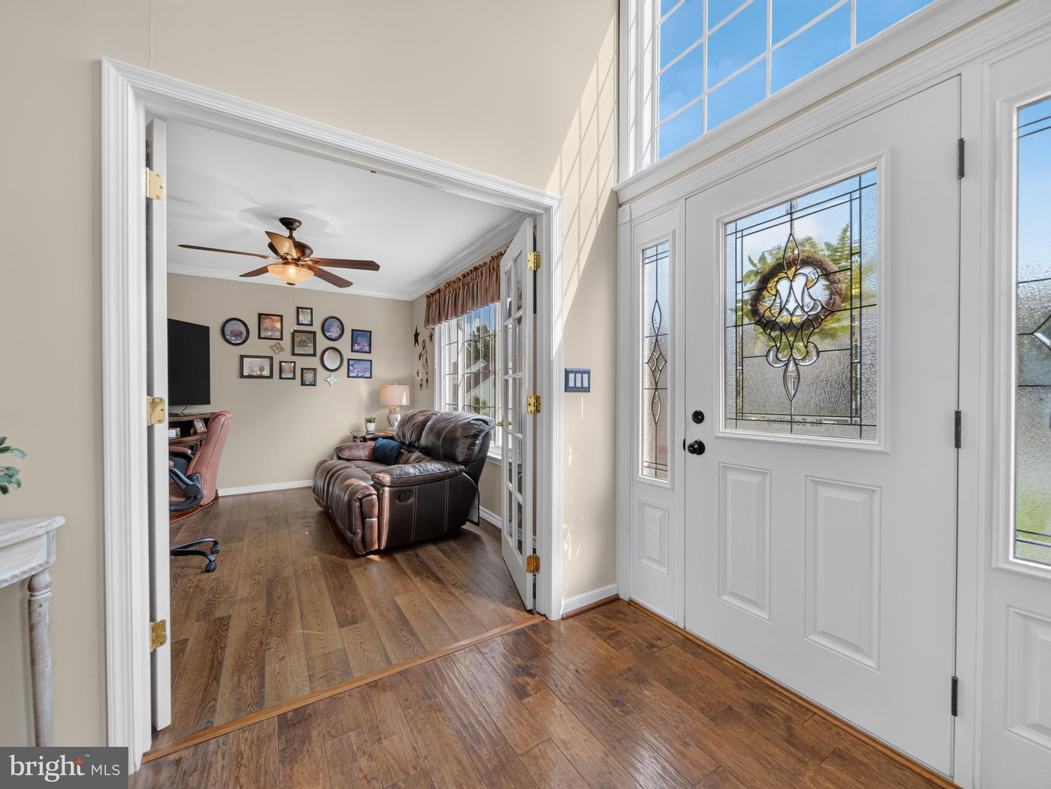 2 SEAY COURT